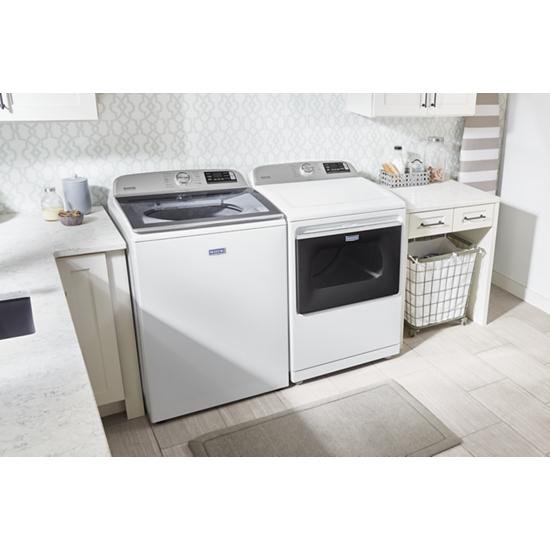 Model: MGD7230HW - SD | Maytag Smart Top Load Gas Dryer with Extra Power Button - 7.4 cu. ft. (SCRATCH AND DENT)