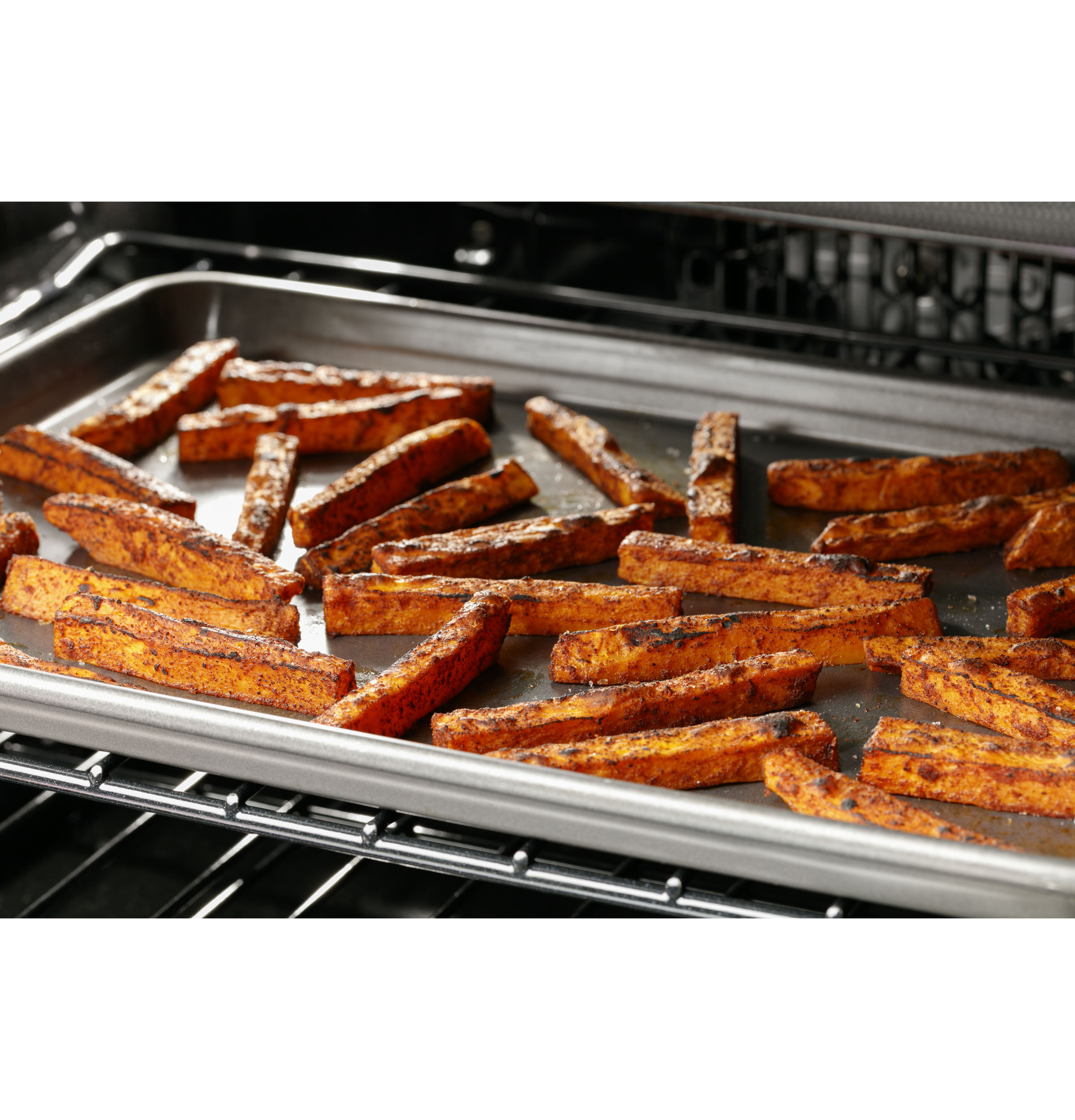 Model: CGS700P2MS1 - SD | Cafe Caf 30" Smart Slide-In, Front-Control, Gas Range with Convection Oven (SCRATCH AND DENT) 