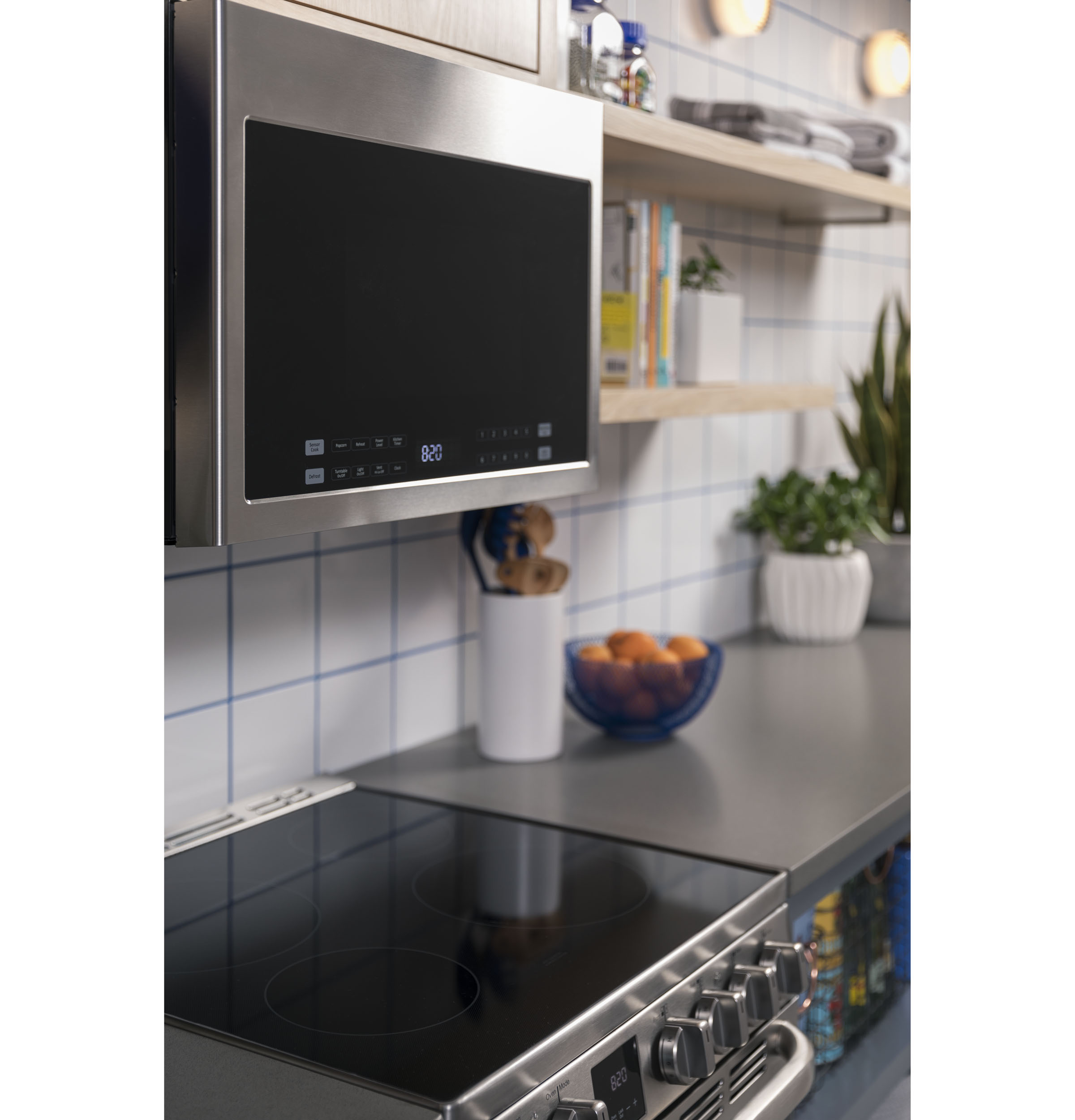 Haier HMV1472BHS 24" 1.4 Cu. Ft. OverTheRange Microwave Oven