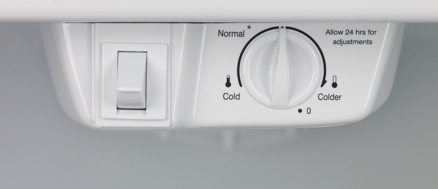 Model: FFHT1621TW | Frigidaire Energy Star Qualified. Total Capacity - Cu. Ft. : 16.3