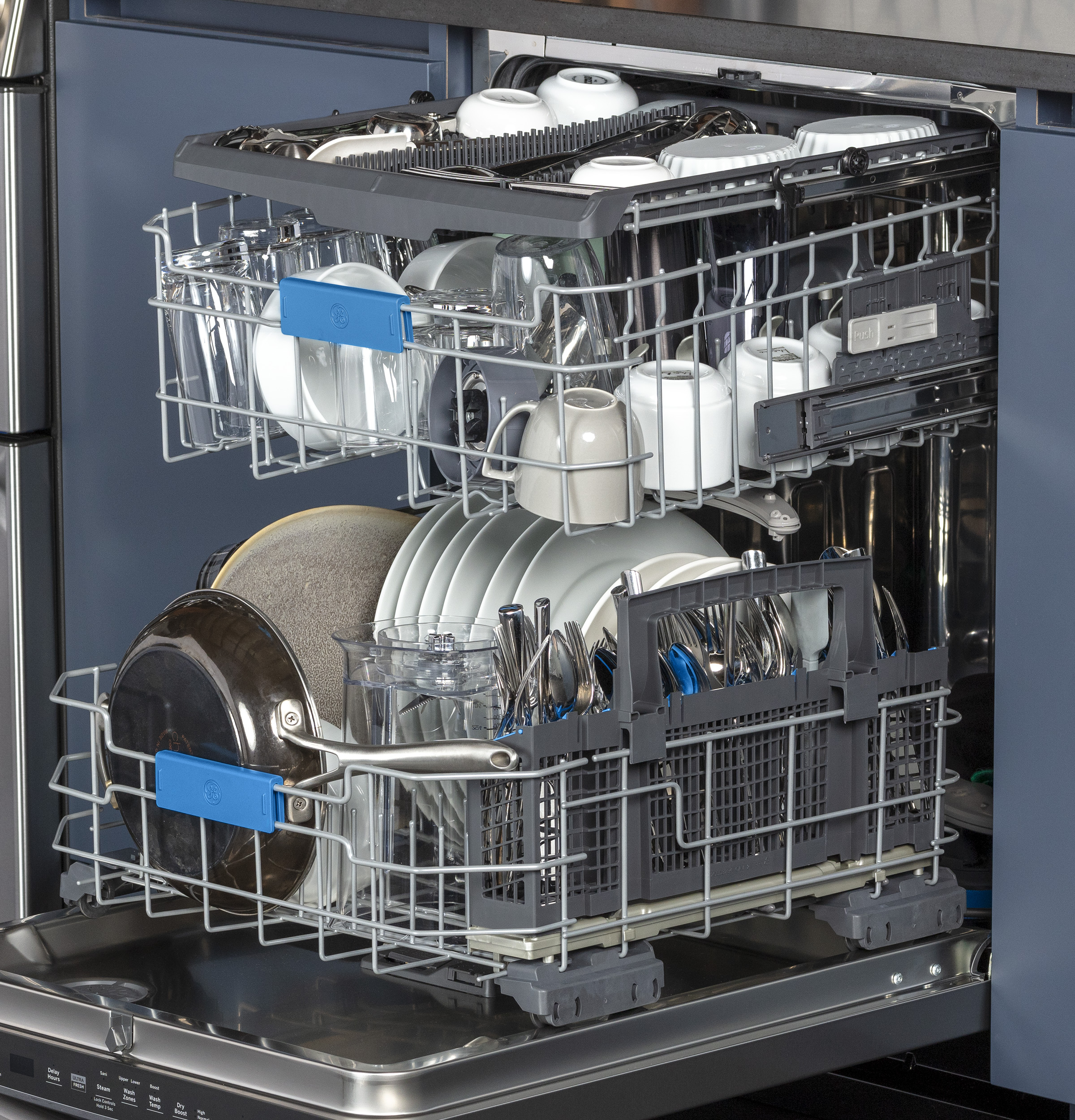 Model: PDT755SYRFSSD | GE Profile GE Profile™ ENERGY STAR® UltraFresh System Dishwasher with Stainless Steel Interior