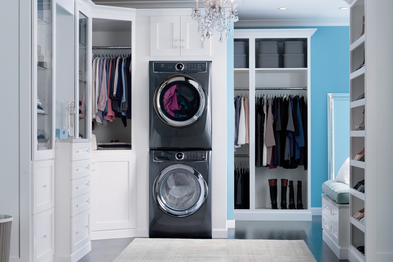 Model: EFMG627UTT | Electrolux Front Load Perfect Steam™ Gas Dryer with PredictiveDry™ and Instant Refresh - 8.0. Cu. Ft.