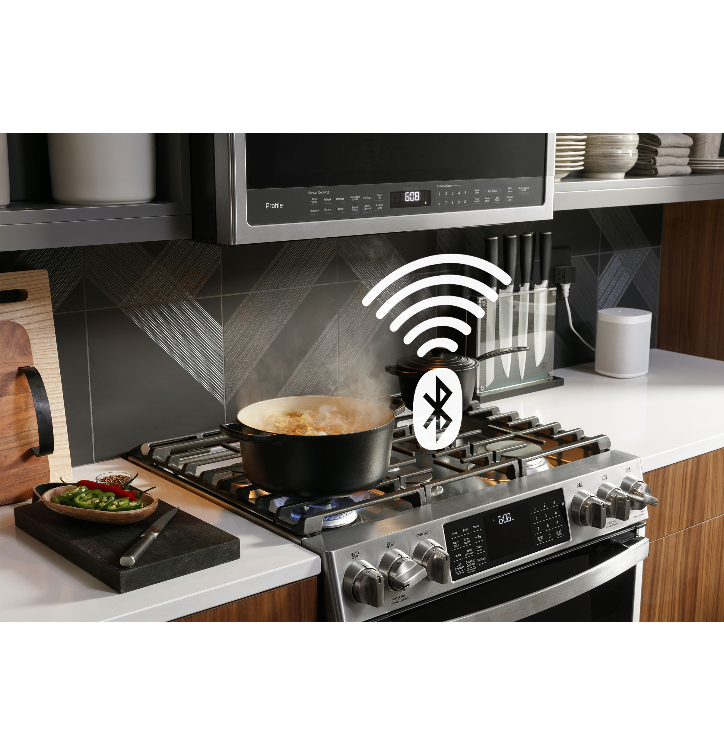 Model: PGS930YPFS | GE Profile GE Profile™ 30" Smart Slide-In Front-Control Gas Fingerprint Resistant Range with No Preheat Air Fry