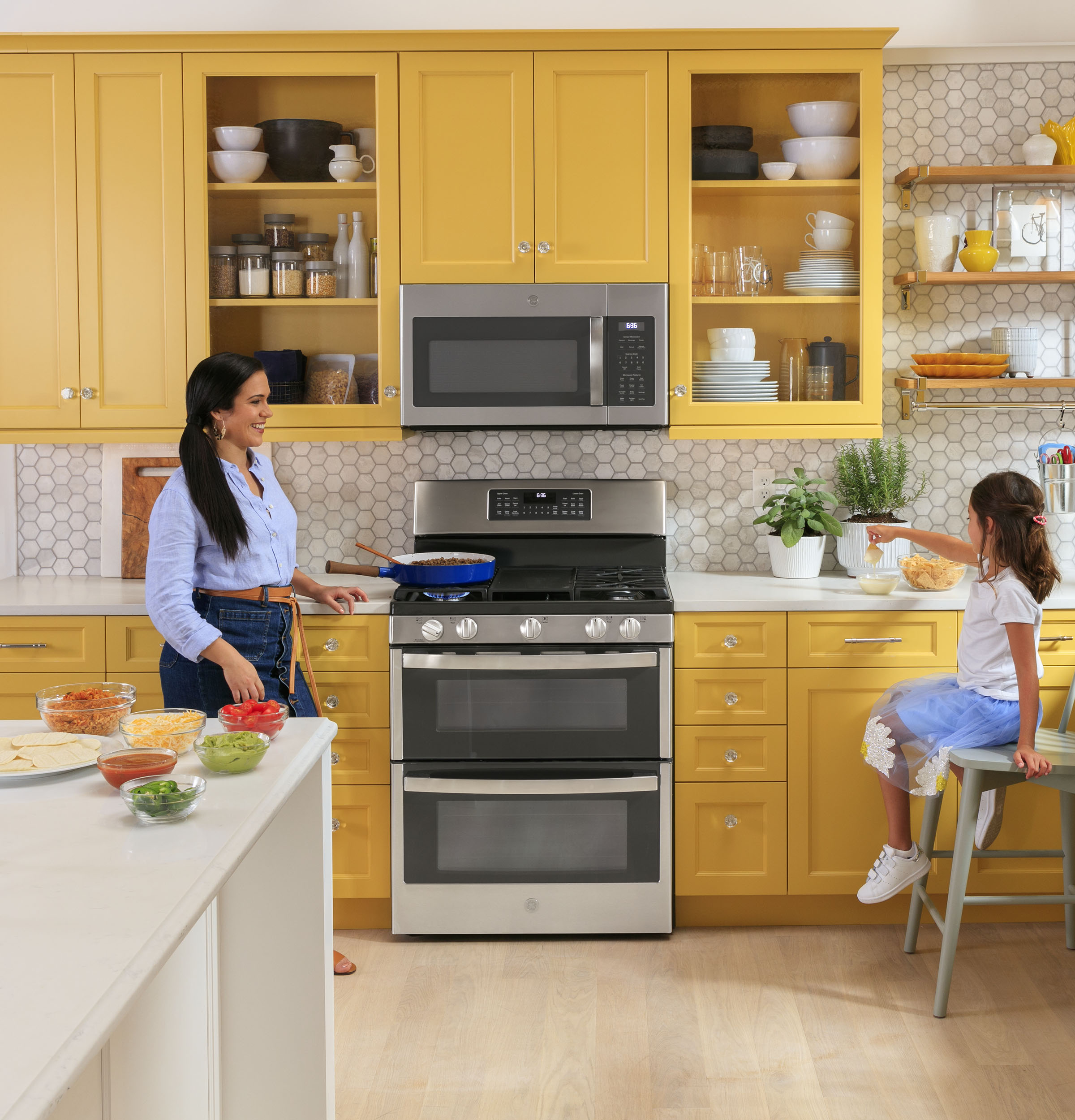 Model: JGBS86SPSS-D | GE GE® 30" Free-Standing Gas Double Oven Convection Range