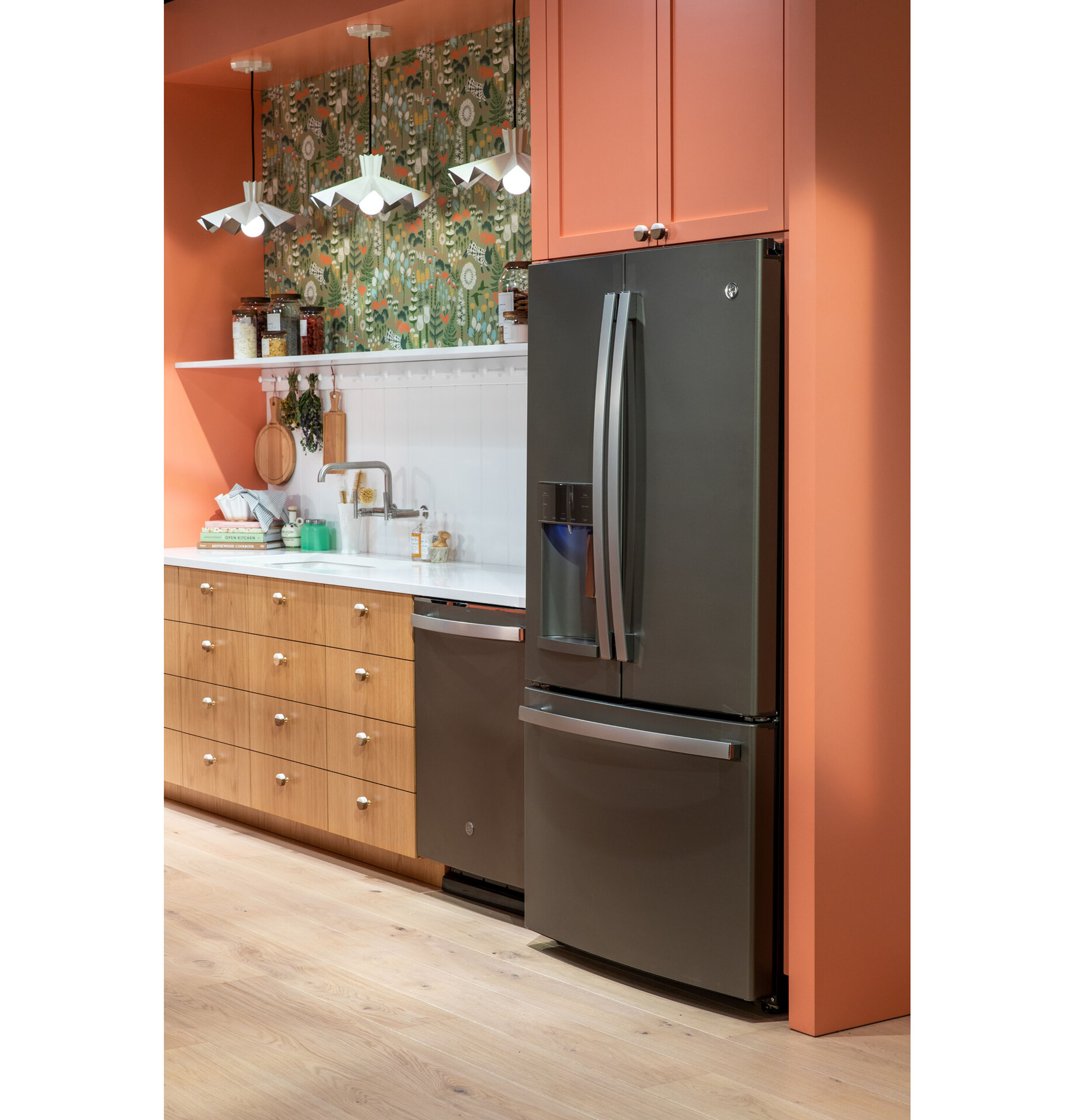 GE GYE22GMNES GE® ENERGY STAR® 22.1 Cu. Ft. CounterDepth French