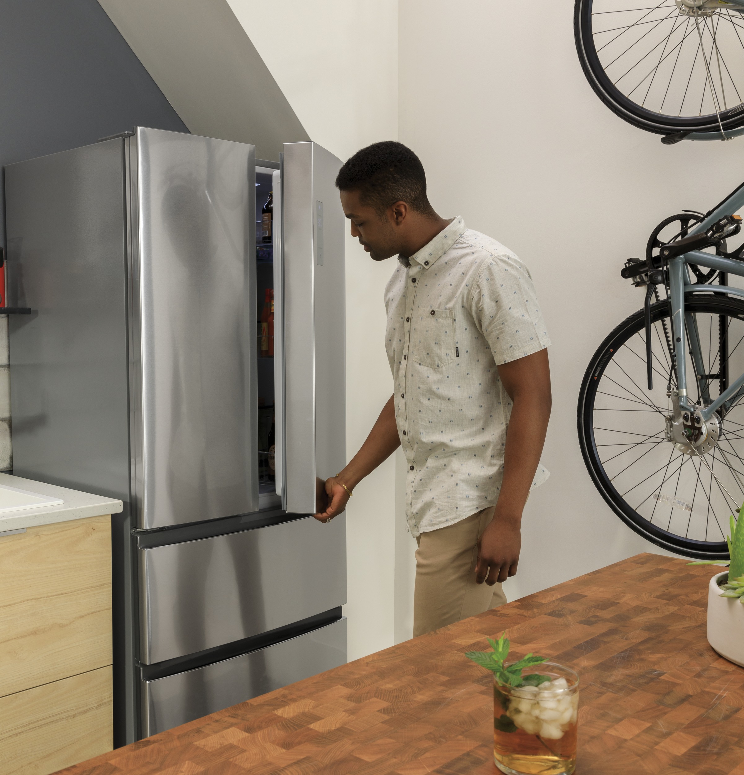 Haier HRF15N3AGS 15.3 Cu. Ft. French Door RefrigeratorHRF15N3AGS