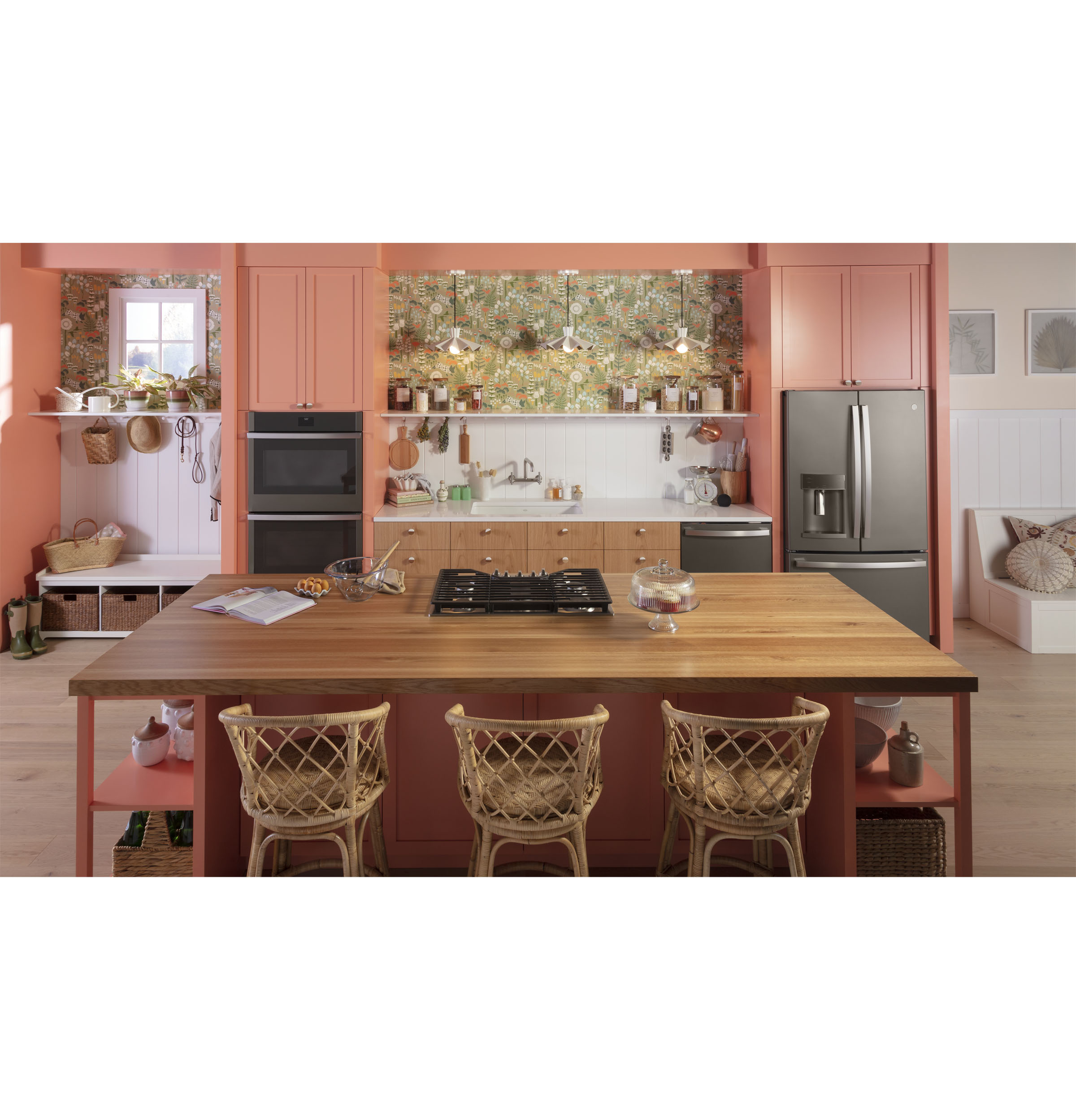 GE GFE28GMKES GE® ENERGY STAR® 27.7 Cu. Ft. FrenchDoor Daniels