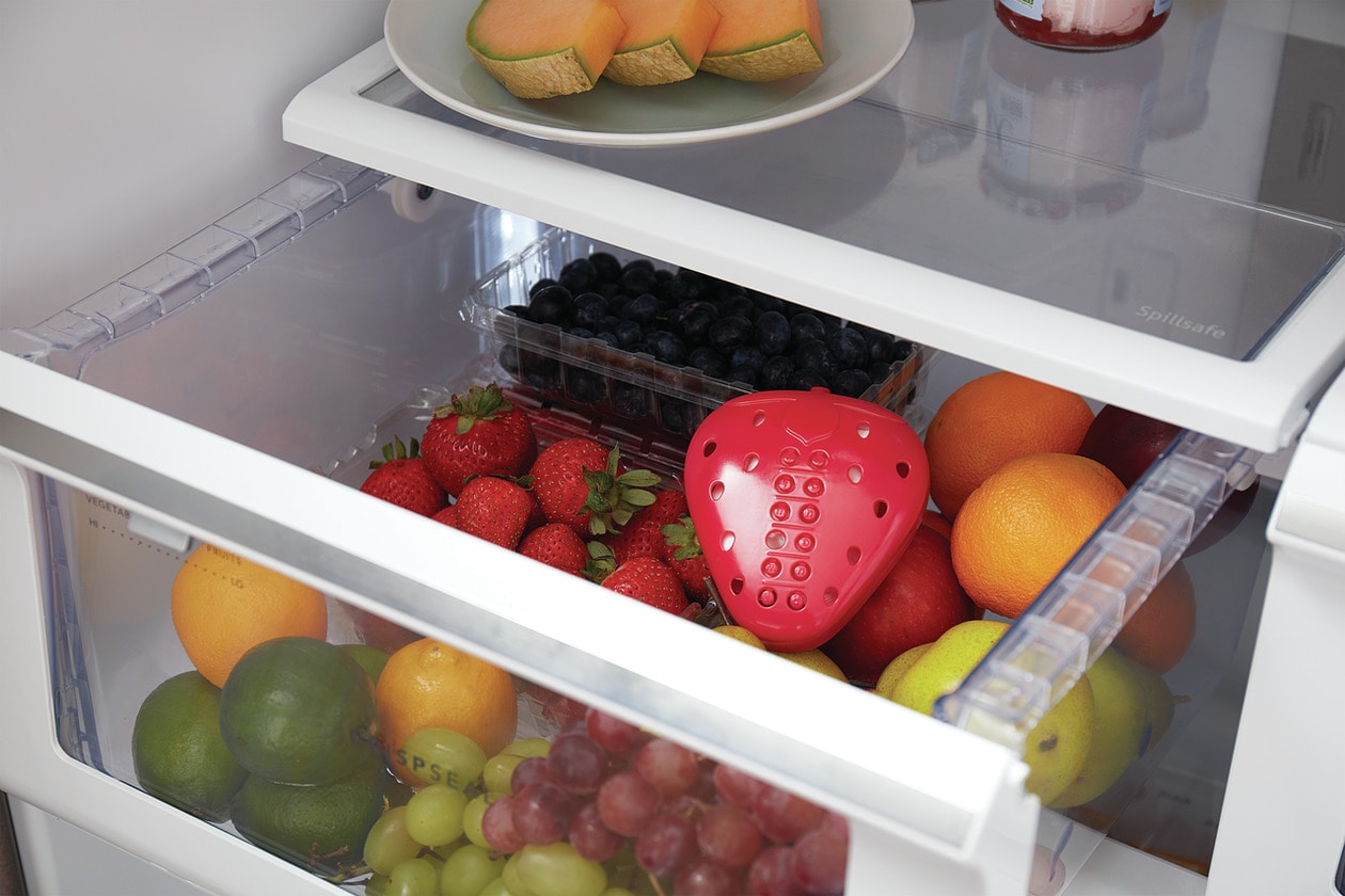 Model: FRUFVS | Frigidaire PureFresh Fruit and Veggie Saver™