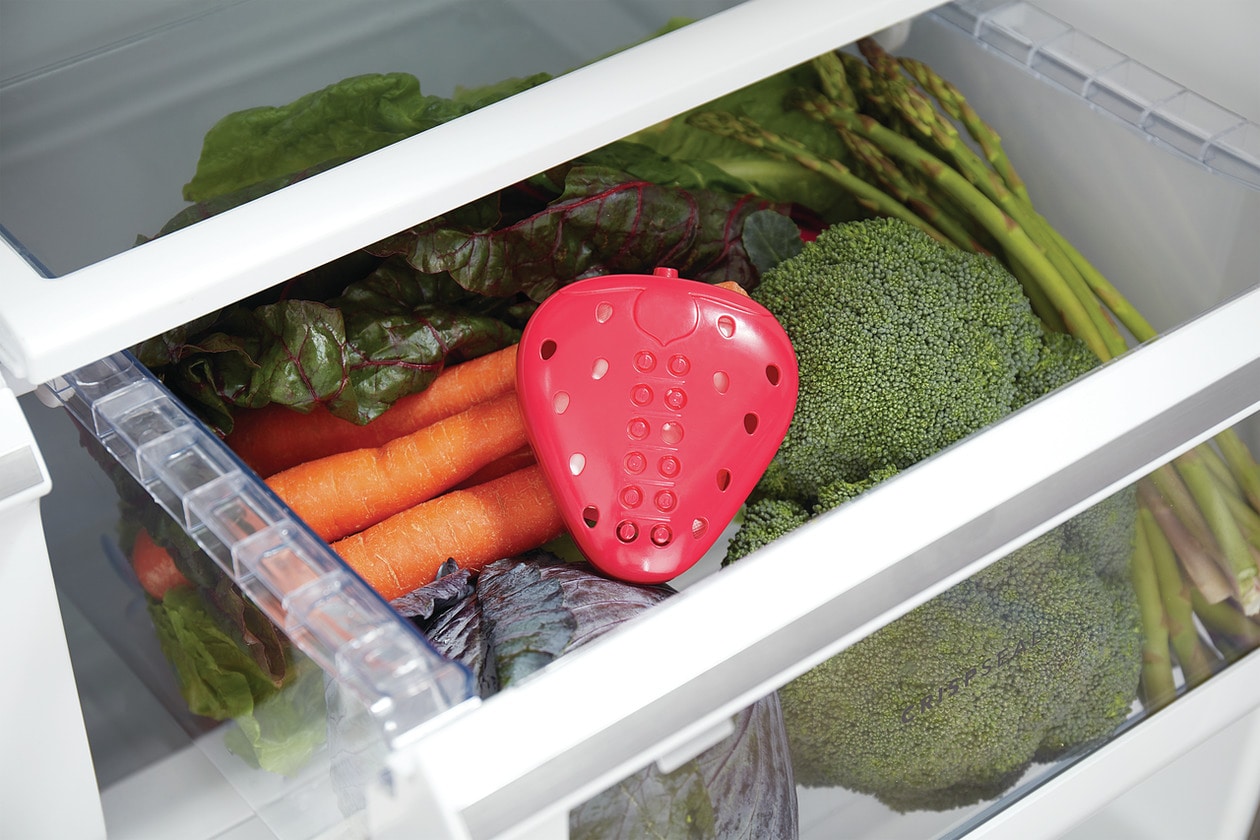 Model: FRUFVS | Frigidaire PureFresh Fruit and Veggie Saver™