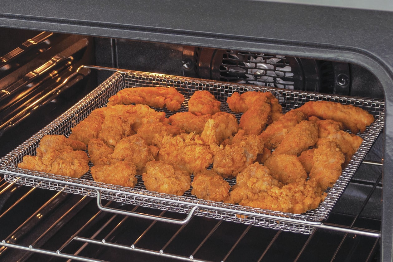 Model: AFT27FRIG | Frigidaire ReadyCook™ 27" Air Fry Tray