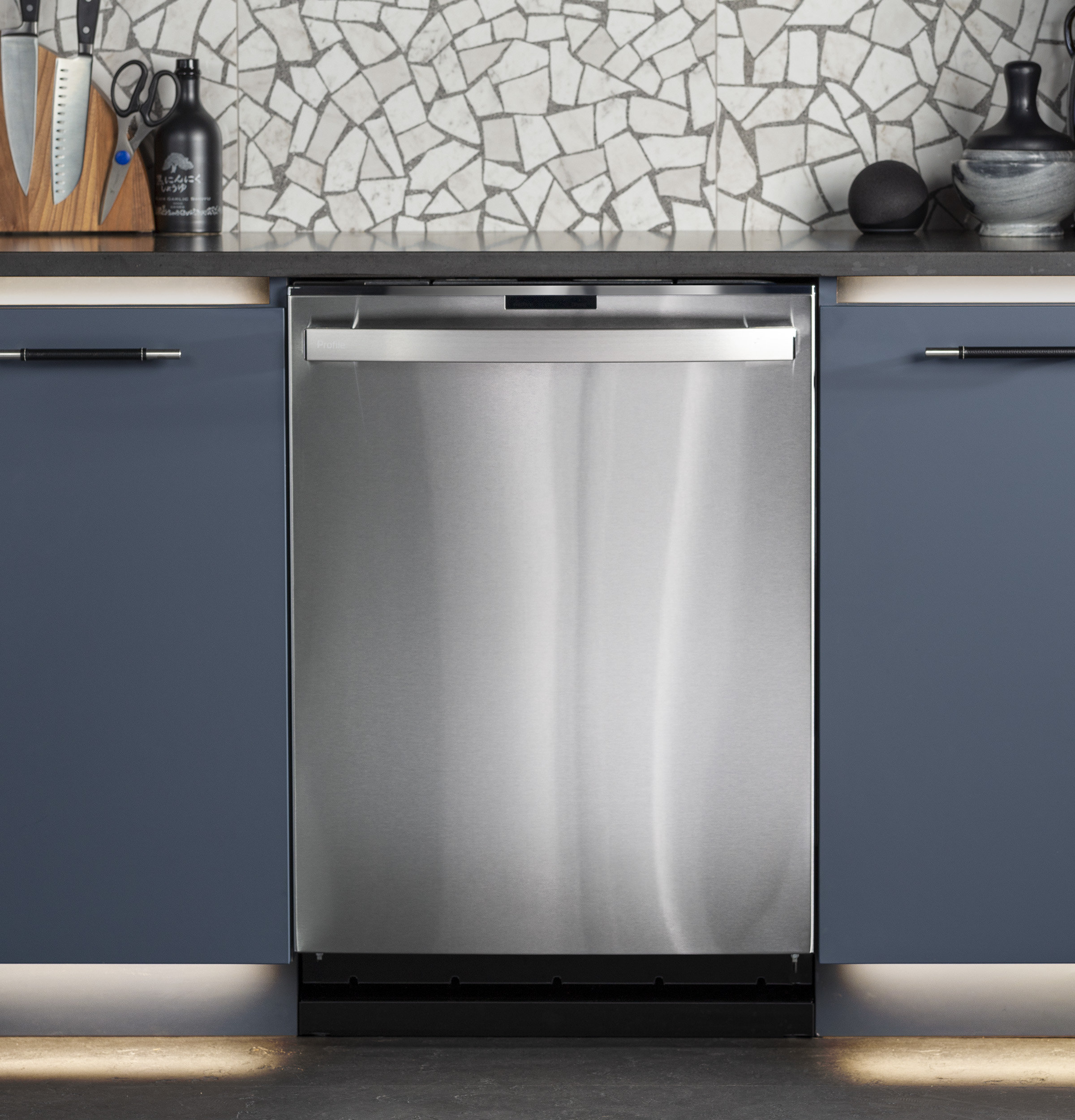 Model: PDT755SYRFSSD | GE Profile GE Profile™ ENERGY STAR® UltraFresh System Dishwasher with Stainless Steel Interior