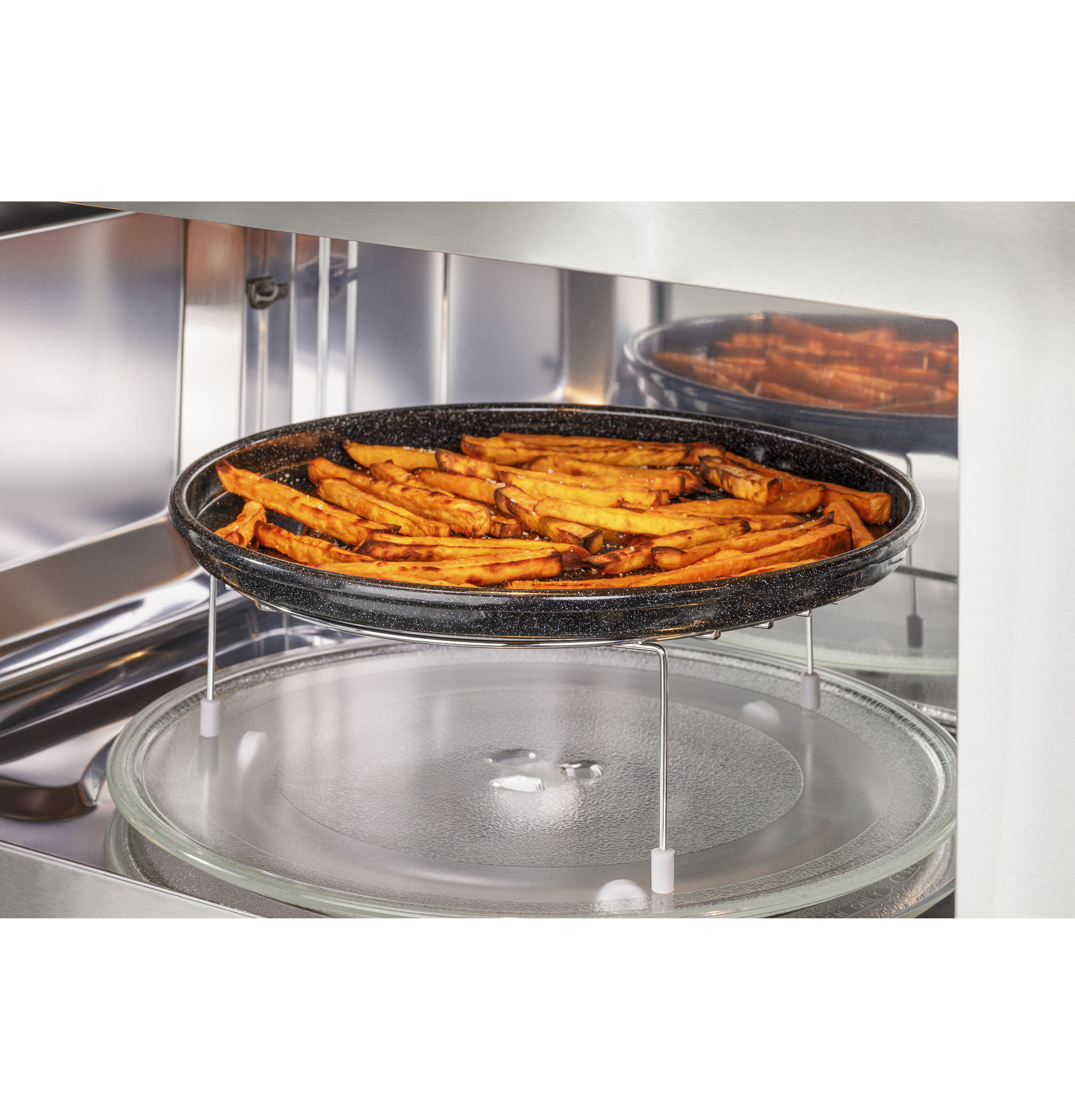 GE Profile PVM9179BRTS GE Profile™ 1.7 Cu. Ft. Convection OvertheRange Microwave Oven