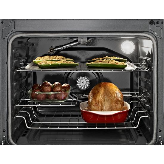Model: WFG710H0AE | Whirlpool Gold®  5.8 cu. ft. Capacity Gas Range with Rapid Preheat option