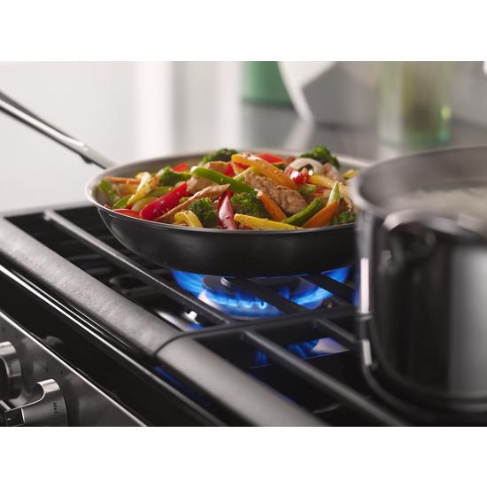 Model: WFG520S0FS | Whirlpool 5.0 cu. ft. Front Control Gas Range with Fan Convection Cooking