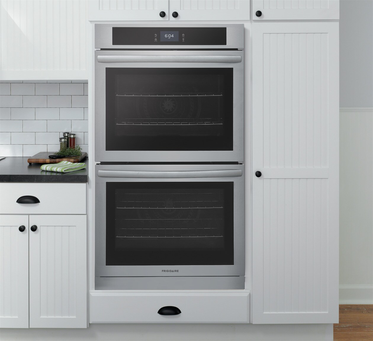 Model: WOMC3TRIMSS | Frigidaire 3" Wall Oven Stainless Steel Trim