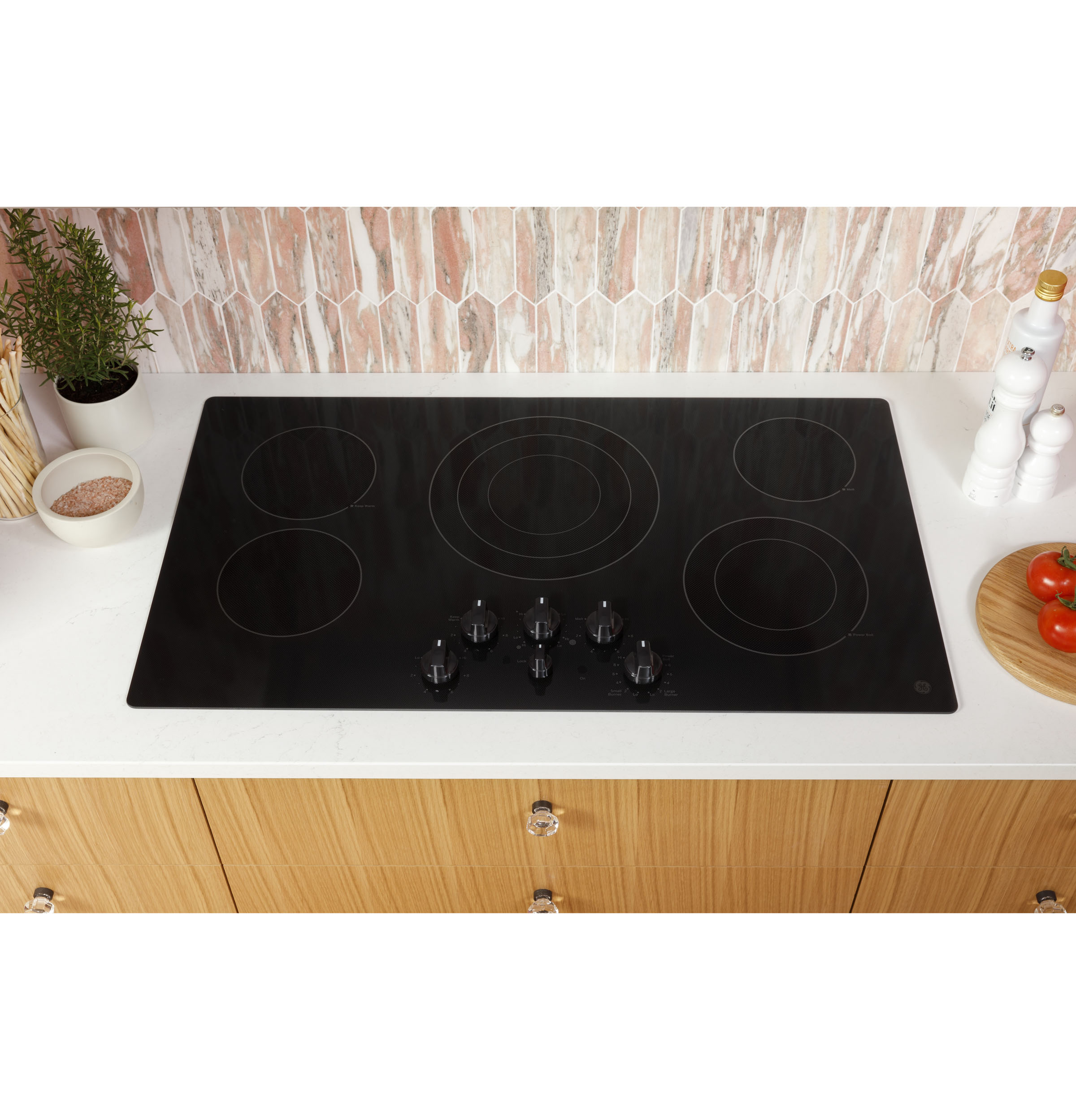 GE JEP5030DTBB GE® 30" BuiltIn knob Control Electric Cooktop