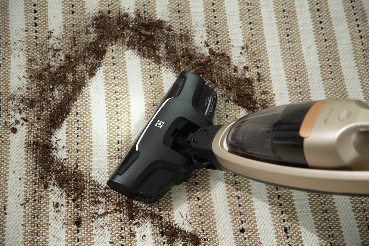 Model: EHVS35H2AQ | Electrolux WellQ7™ Hard Floor Vacuum