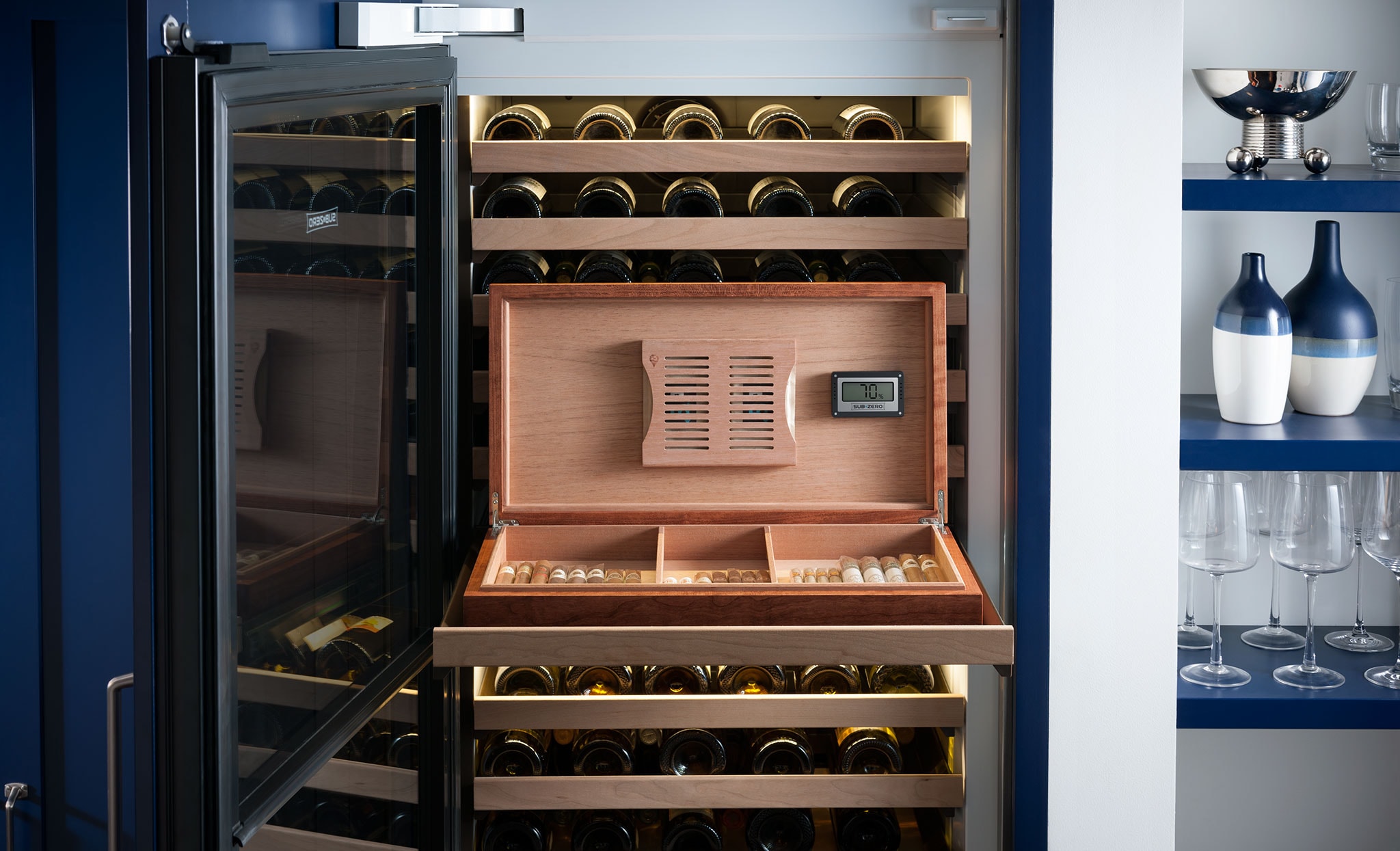Model: IW-30RA-LH | Sub-Zero 30" Designer Wine Storage with Refrigerator Drawers - Panel Ready