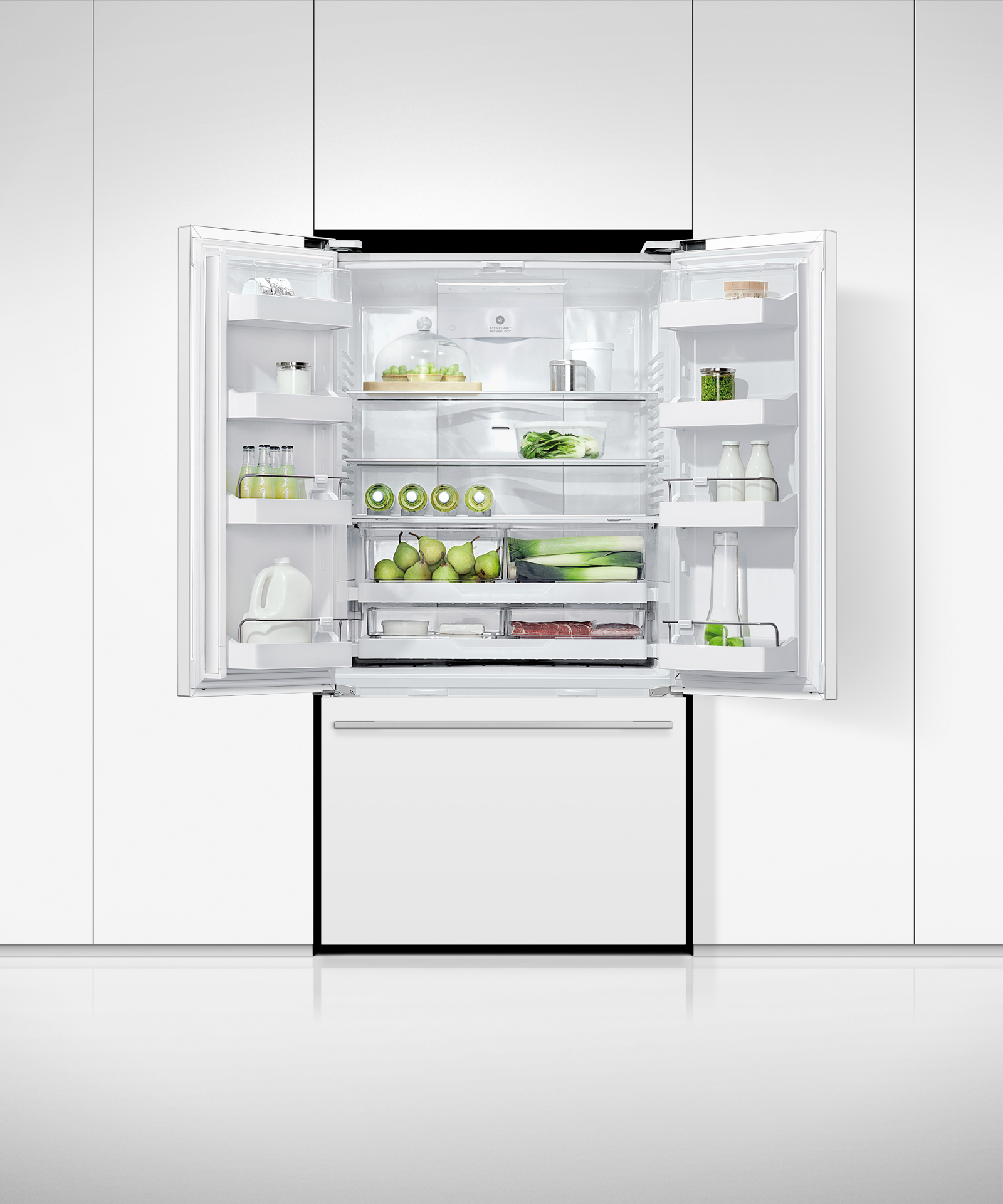 Model: RF201ADW5 N | Fisher and Paykel 20.1 cu ft Series 7 French Door Refrigerator Freezer 
