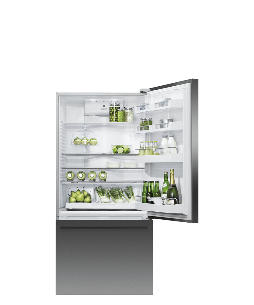 Model: RF170WDRUB5 | Fisher and Paykel Freestanding Refrigerator Freezer, 32", 17.1 cu ft, Ice & Water