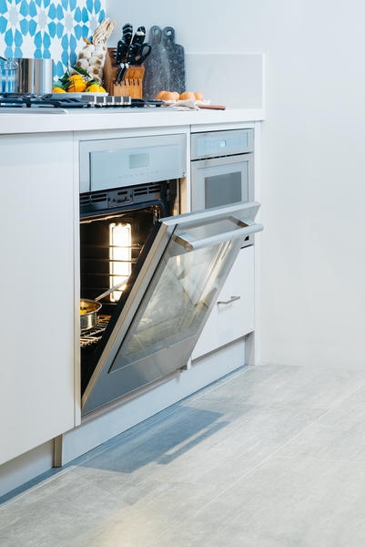 Model: ME301WS | Thermador Masterpiece®, Single Wall Oven, 30'', Stainless Steel