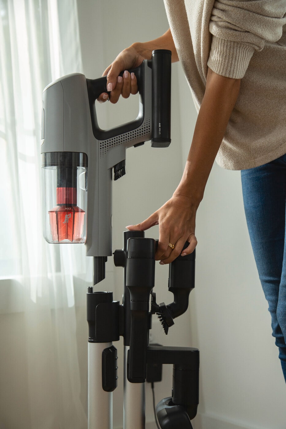 Model: EHVS85P3AG | Electrolux Ultimate800™ Pet Vacuum