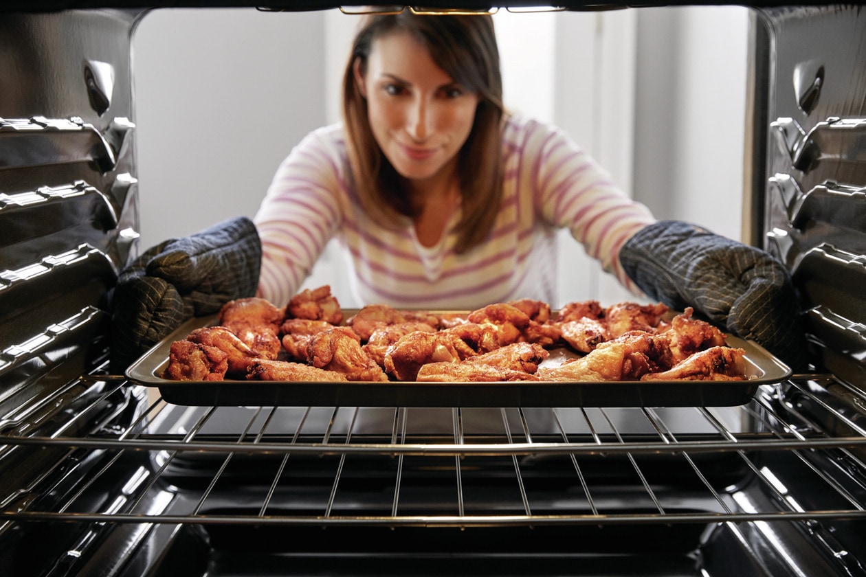 Model: FCRG3083AD | Frigidaire 30" Gas Range with Air Fry