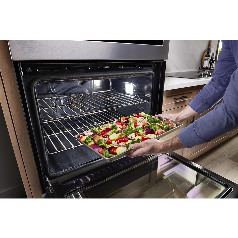 Model: MOES6030LZ | Maytag 30-inch Single Wall Oven with Air Fry and Basket - 5.0 cu. ft.