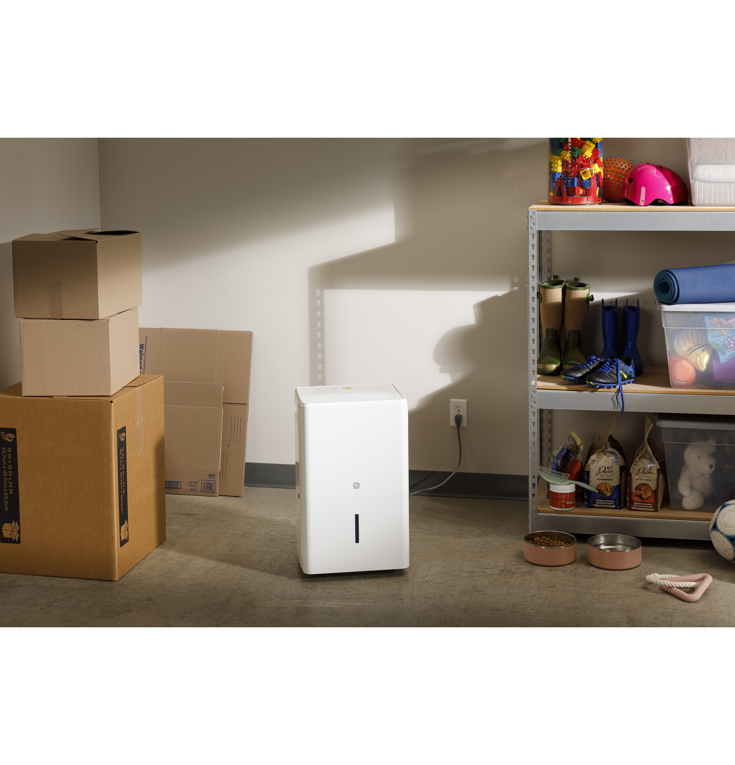 Model: ADHR35LB | GE GE® ENERGY STAR® 35 Pint Portable Dehumidifier with Smart Dry for Very Damp Spaces