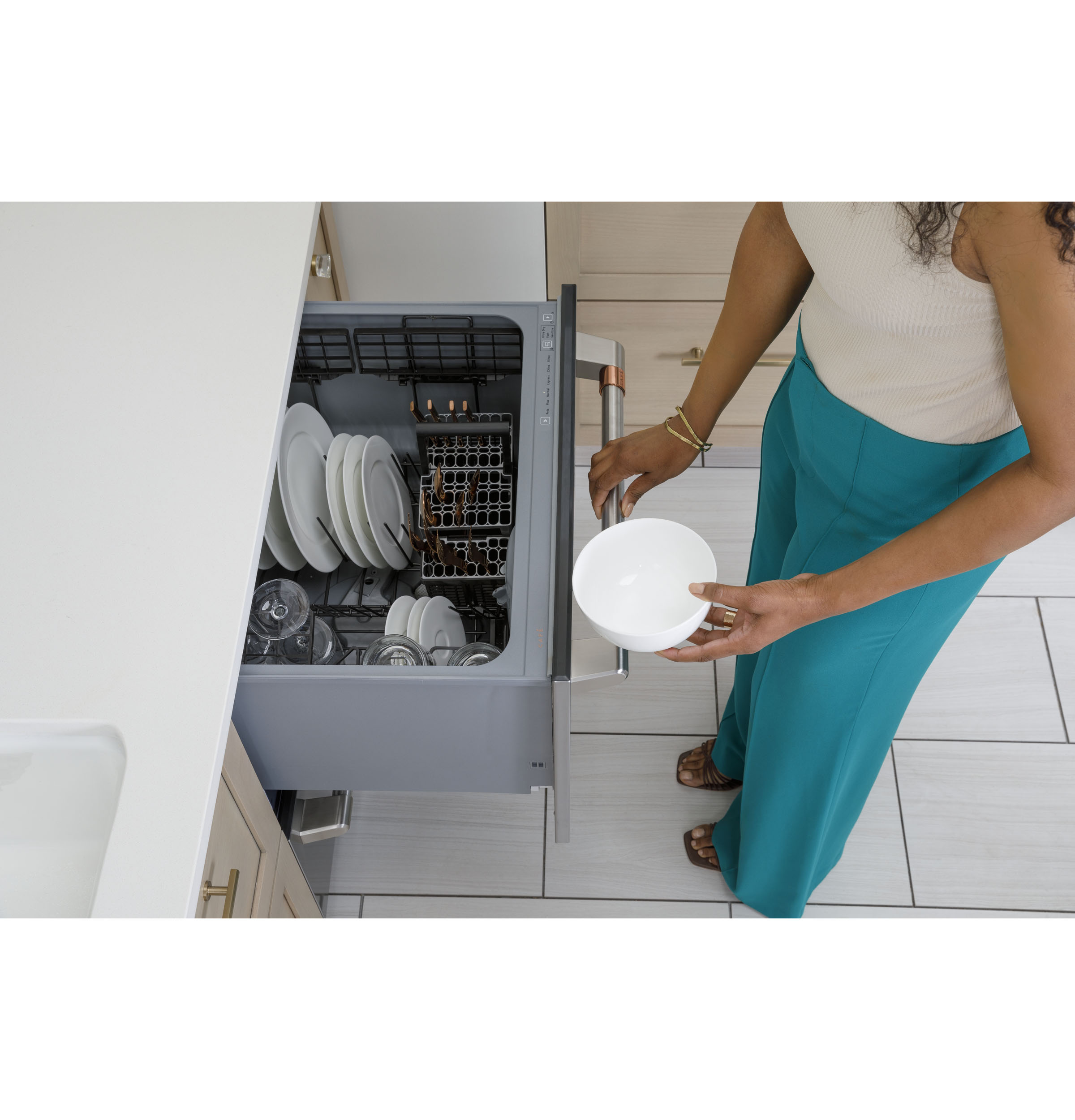 Model: CDD420P4TW2 | Cafe Café™ Dishwasher Double Drawer