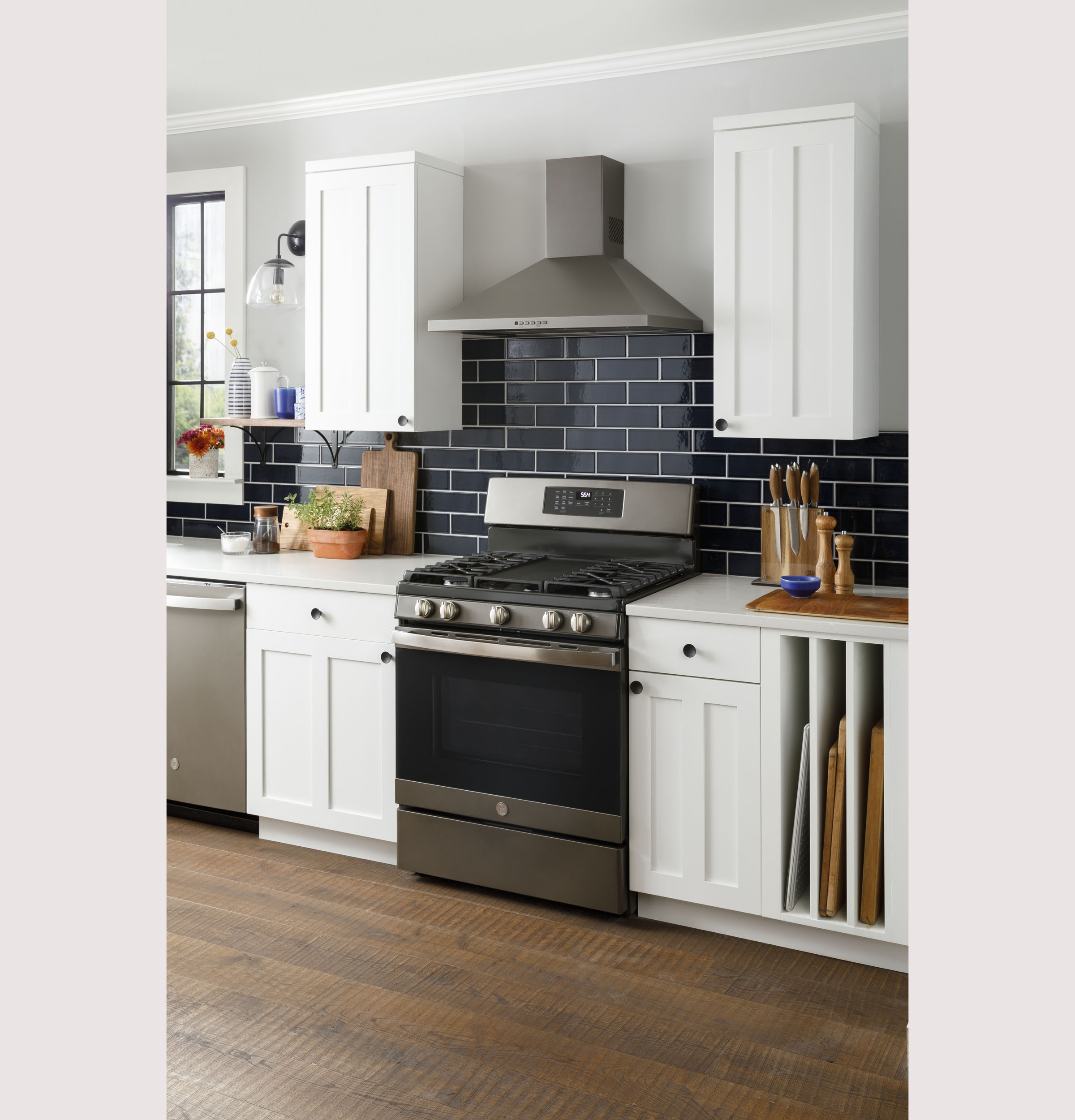 Model: JGB735SPSS | GE GE® 30" Free-Standing Gas Convection Range with No Preheat Air Fry