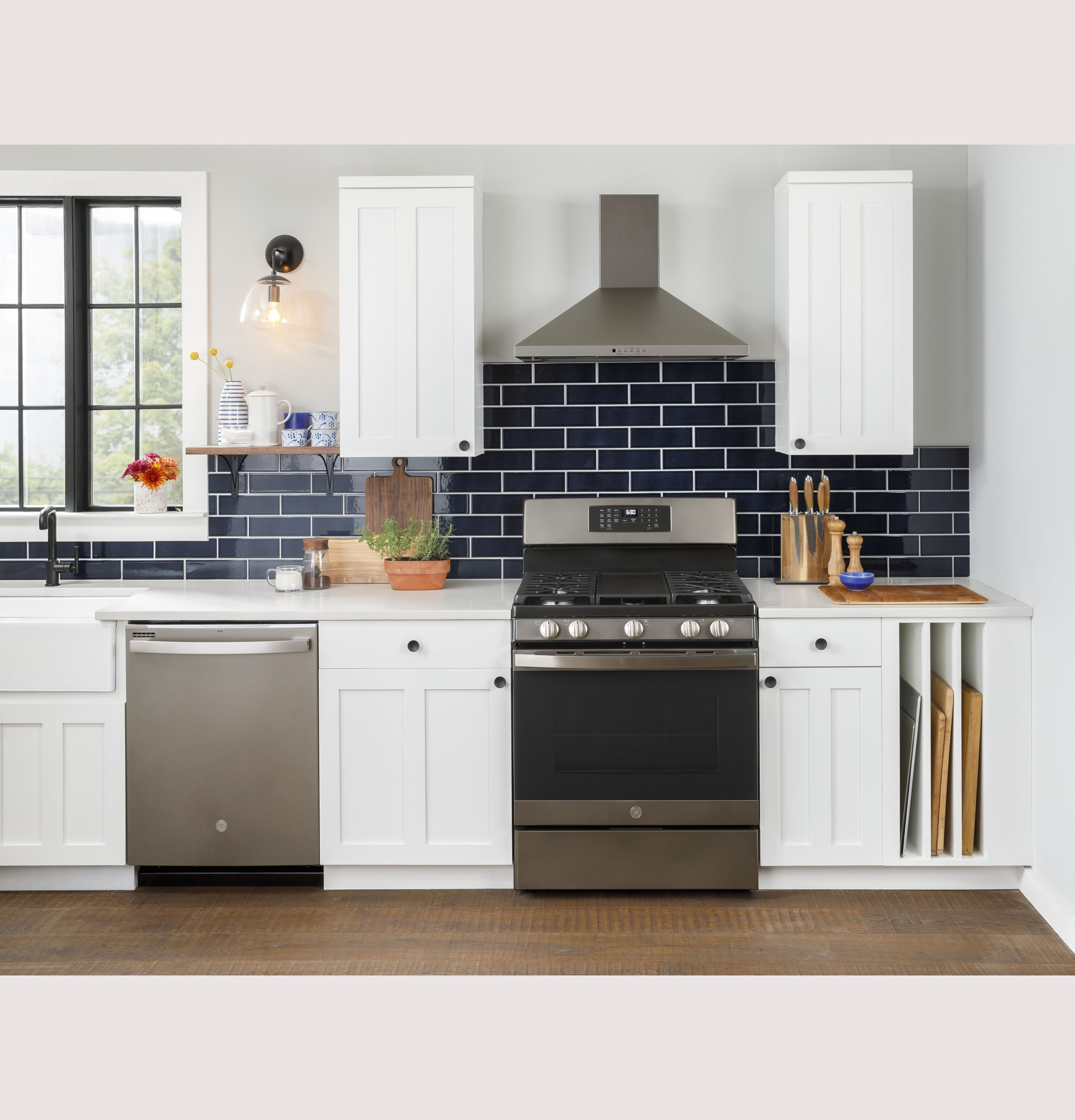 Model: JGB735SPSS | GE GE® 30" Free-Standing Gas Convection Range with No Preheat Air Fry