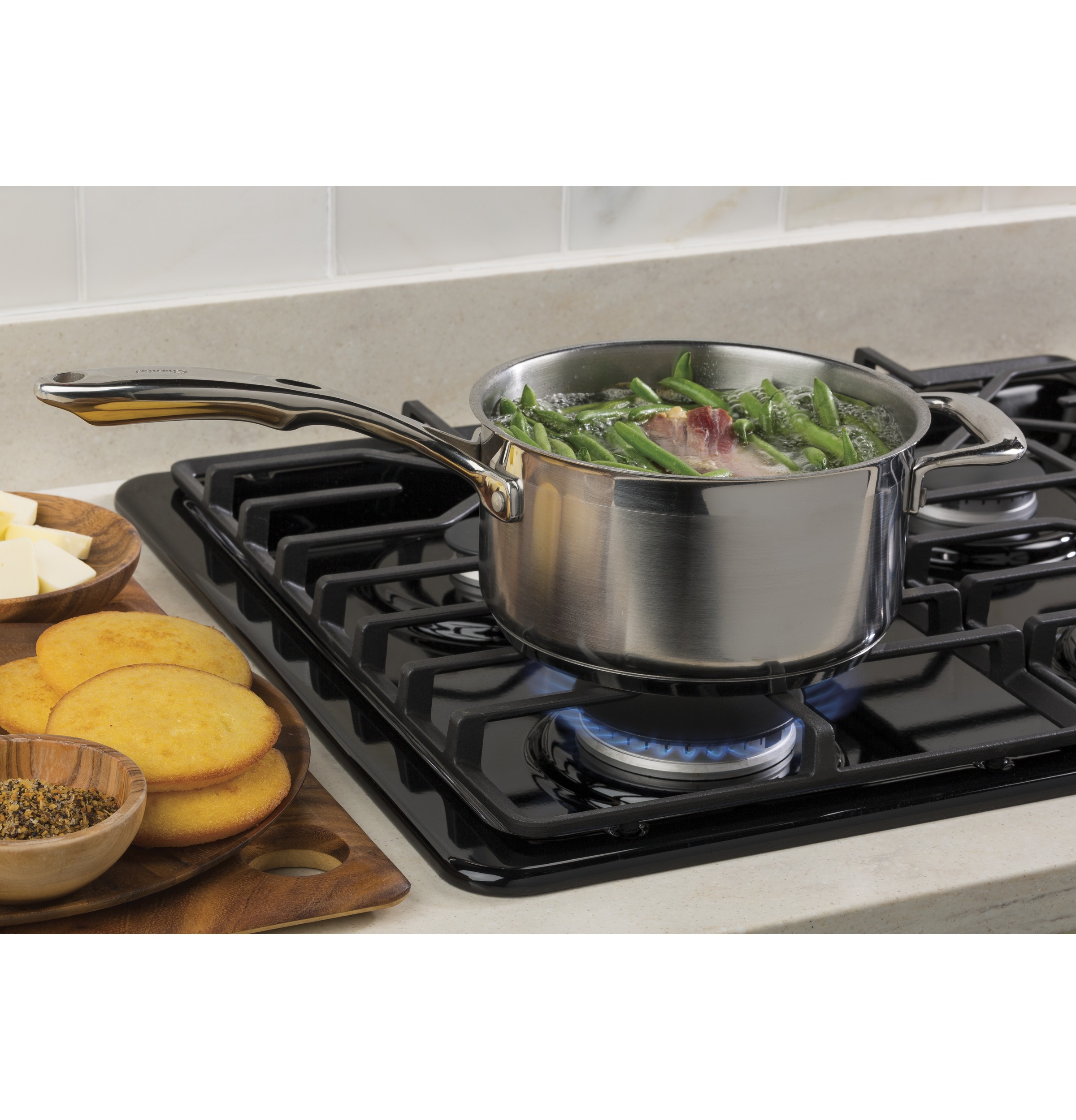 Model: JGP3030DLBB | GE GE® 30" Built-In Gas Cooktop with Dishwasher-Safe Grates