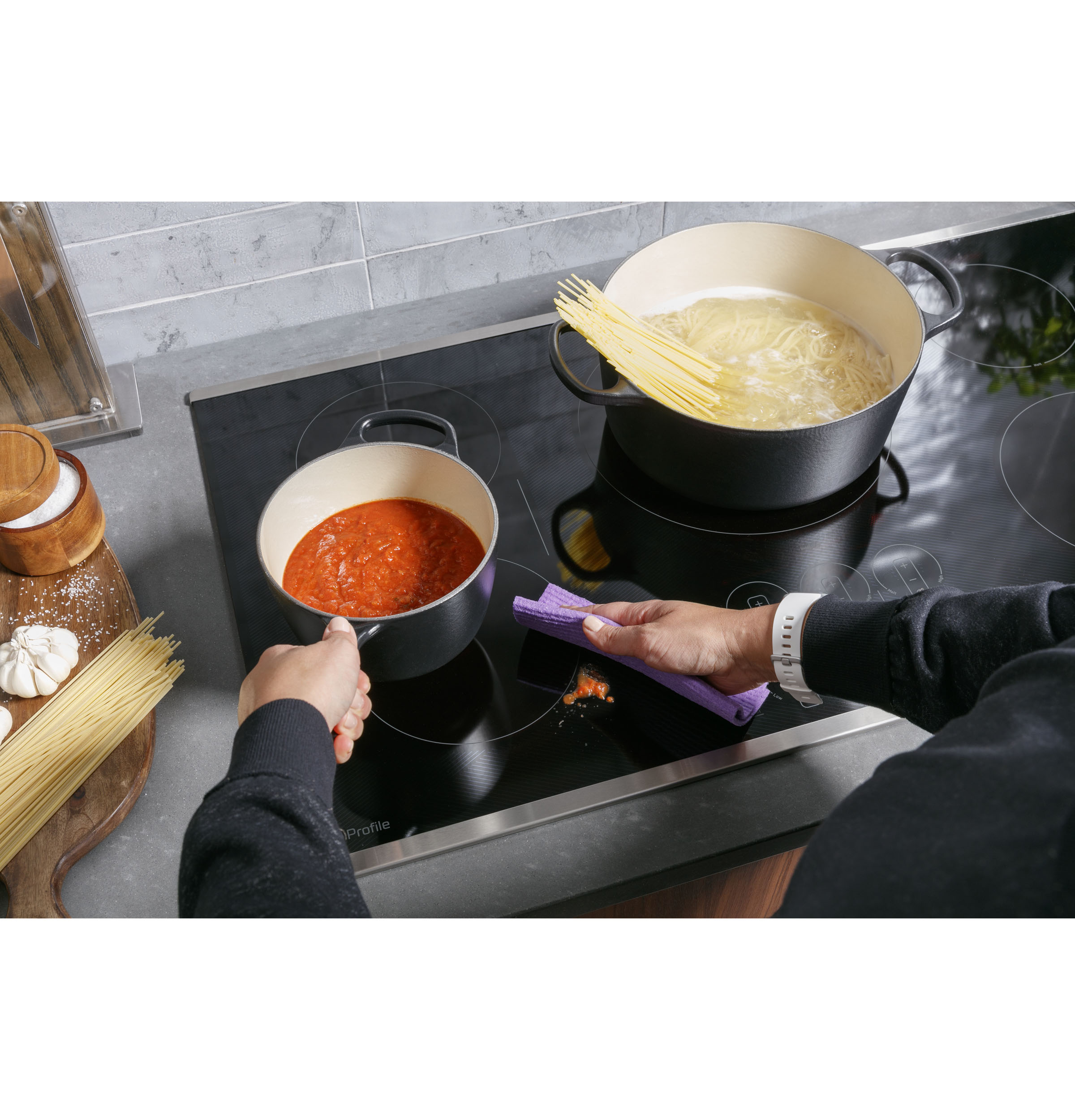 Model: PHP9036DTBB | GE Profile GE Profile™ ENERGY STAR® 36" Built-In Touch Control Induction Cooktop