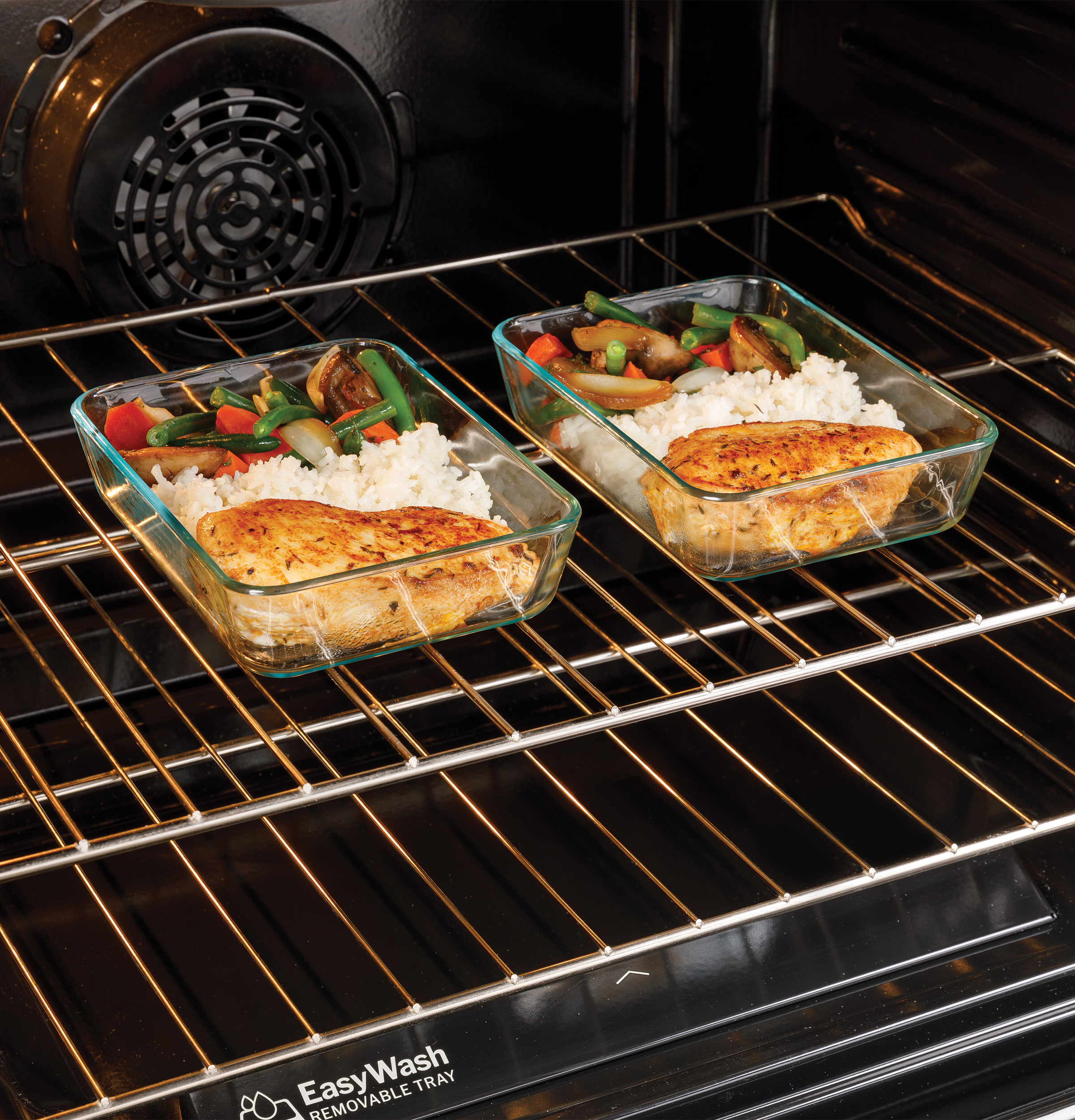 Model: GRF600AVWW | GE GE® ENERGY STAR® 30" Free-Standing Electric Convection Range with No Preheat Air Fry and EasyWash™ Oven Tray