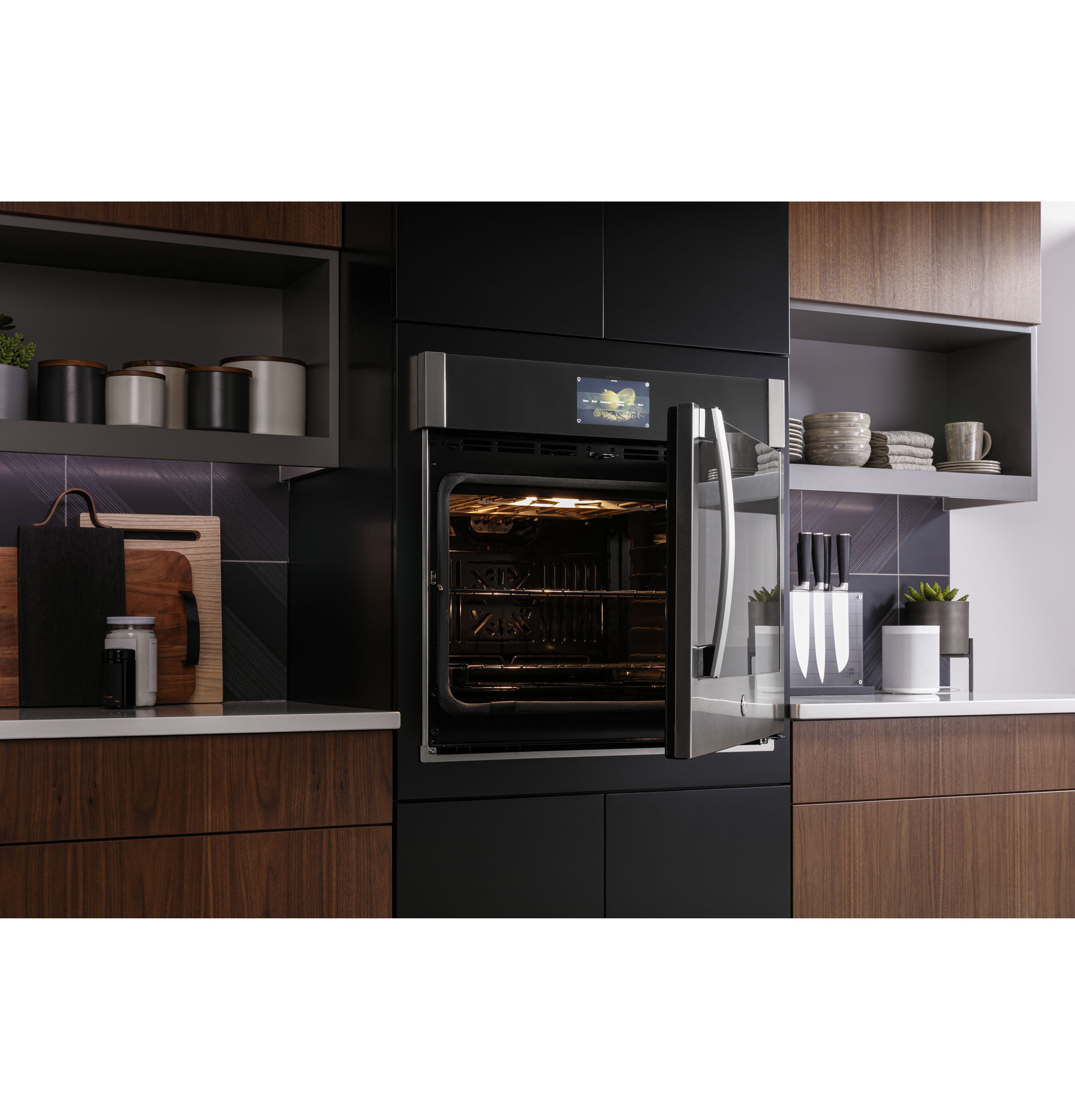 Model: PTS700LSNSS | GE Profile GE Profile™ 30" Smart Built-In Convection Single Wall Oven with Left-Hand Side-Swing Doors