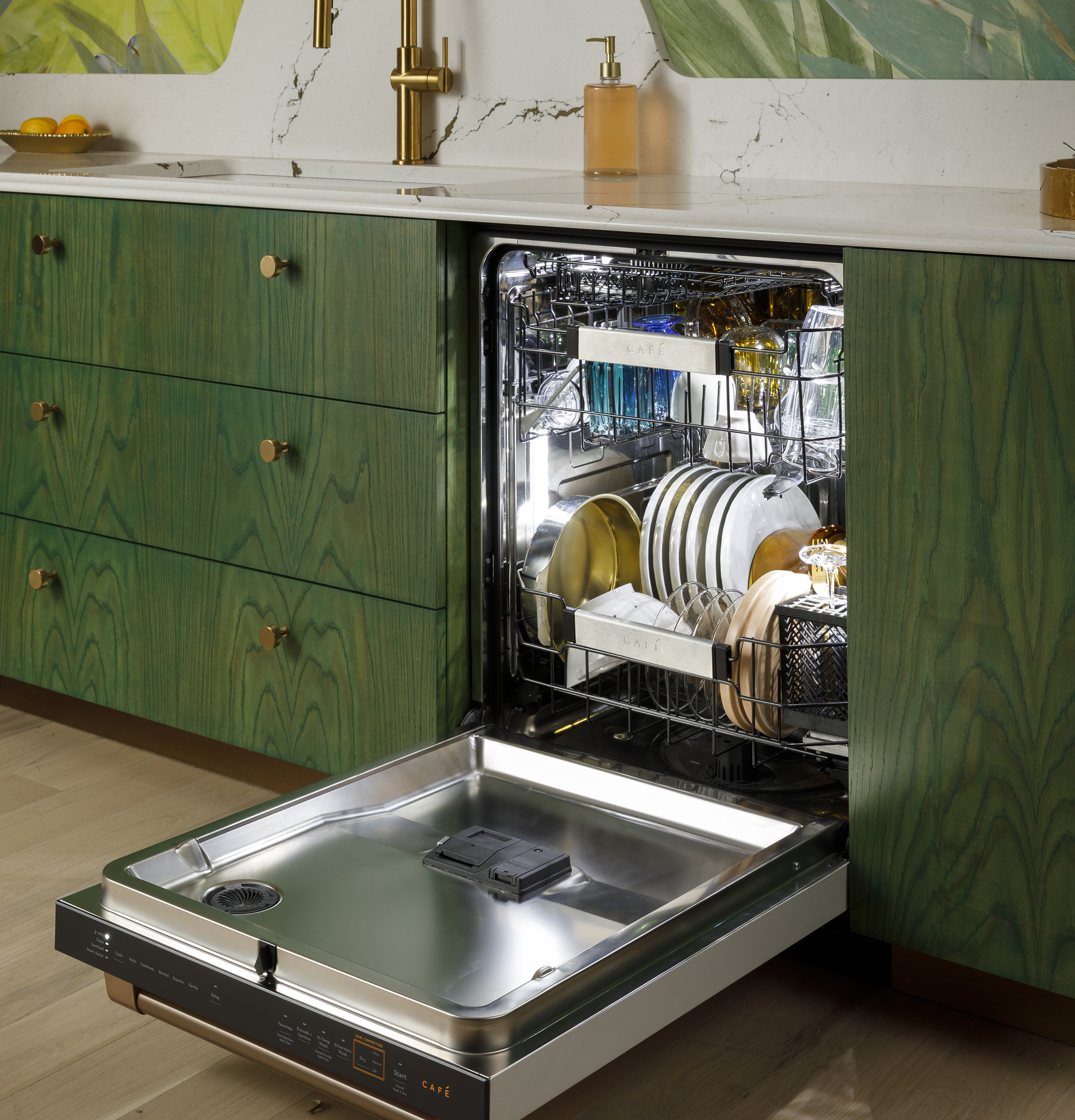 Model: CDP888M5VS5 | Cafe Café™ CustomFit ENERGY STAR Stainless Interior Smart Dishwasher with Ultra Wash Top Rack and LED Lights, 39 dBA in Platinum Glass