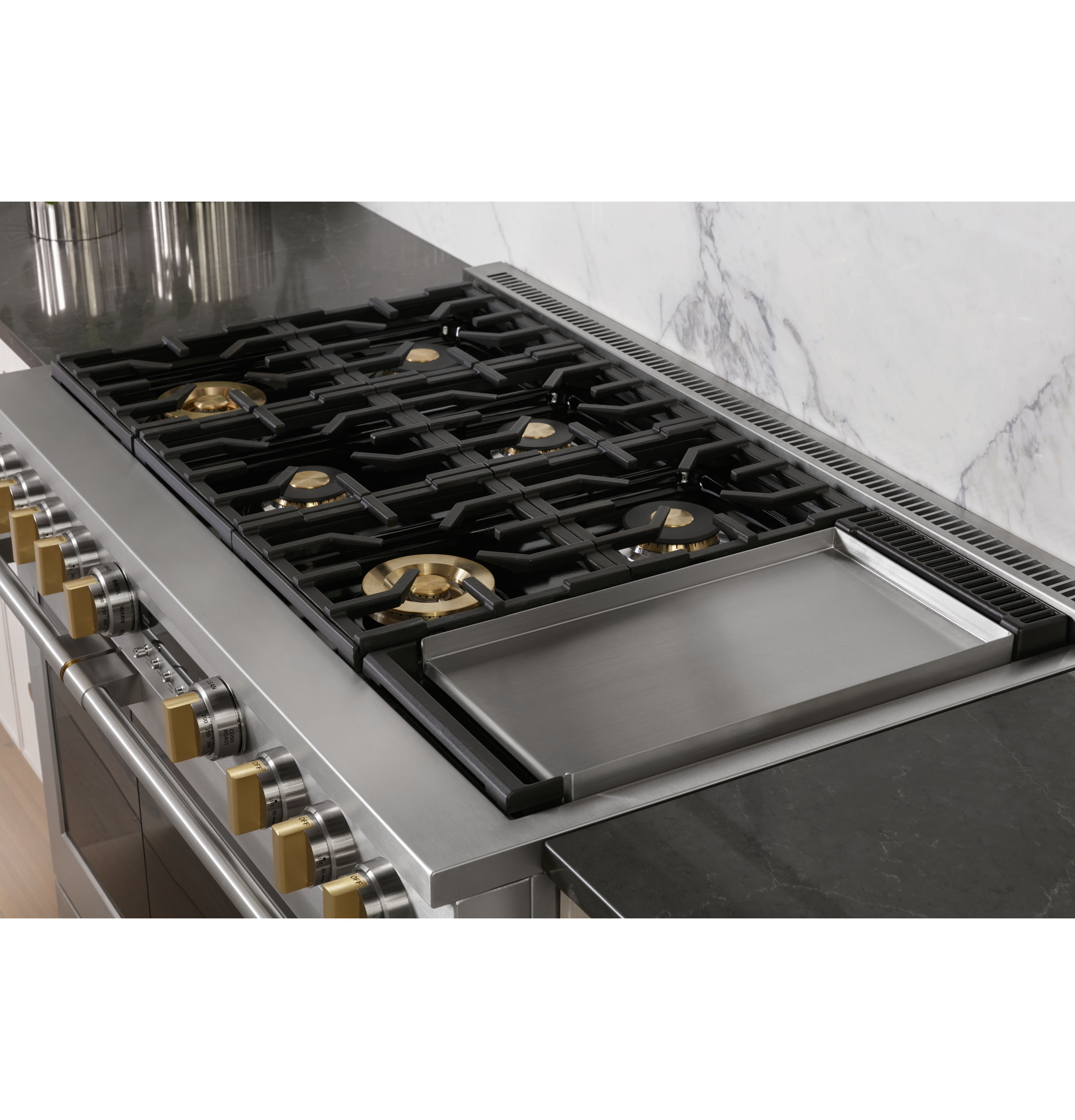 Model: ZGP486NDTSS | Monogram Monogram 48" All Gas Professional Range with 6 Burners and Griddle