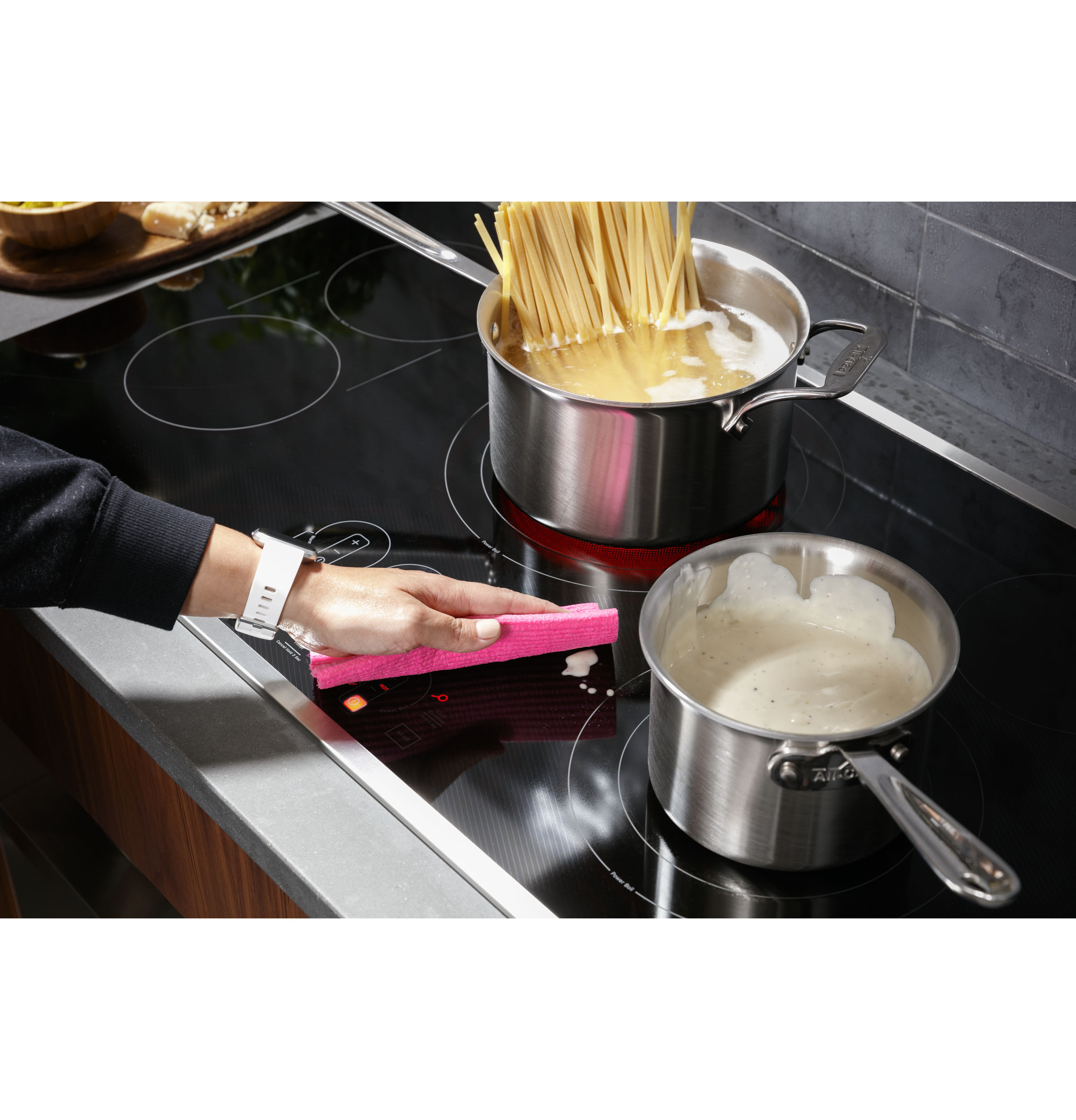Model: PEP7036DTBB | GE Profile GE Profile™ 36" Built-In Touch Control Electric Cooktop