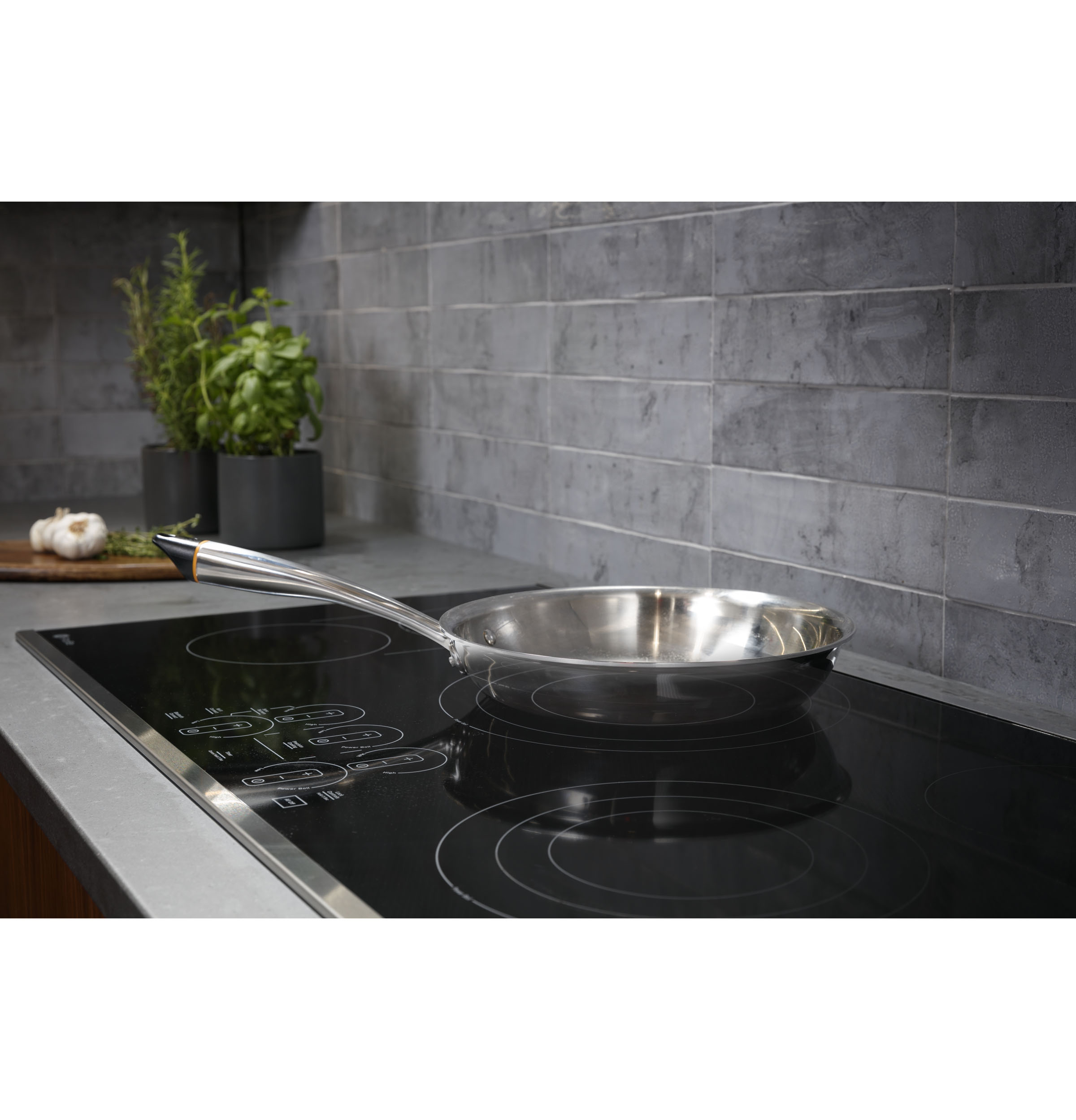 Model: PEP7036DTBB | GE Profile GE Profile™ 36" Built-In Touch Control Electric Cooktop