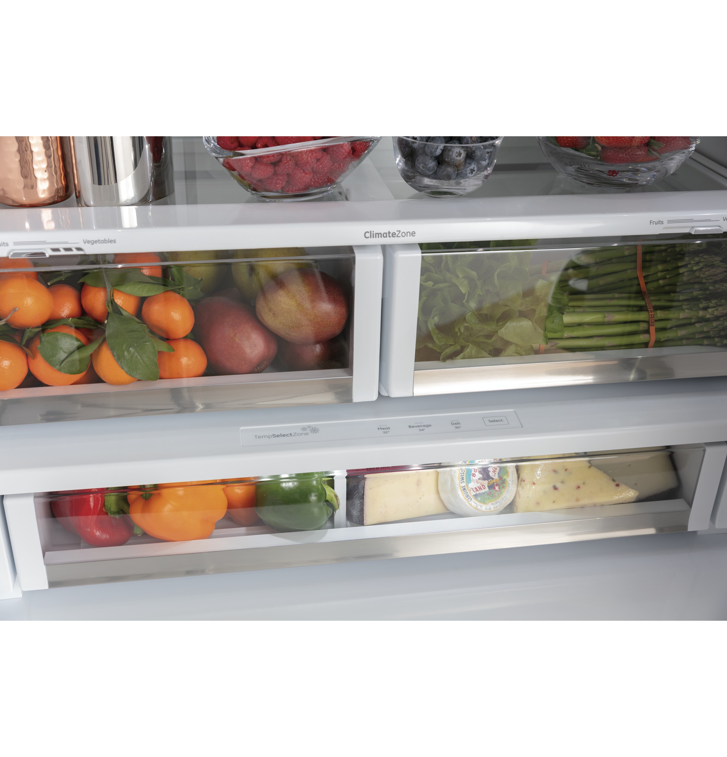 Model: CWE23SP3MD1 | Cafe Café™ ENERGY STAR® 23.1 Cu. Ft. Smart Counter-Depth French-Door Refrigerator