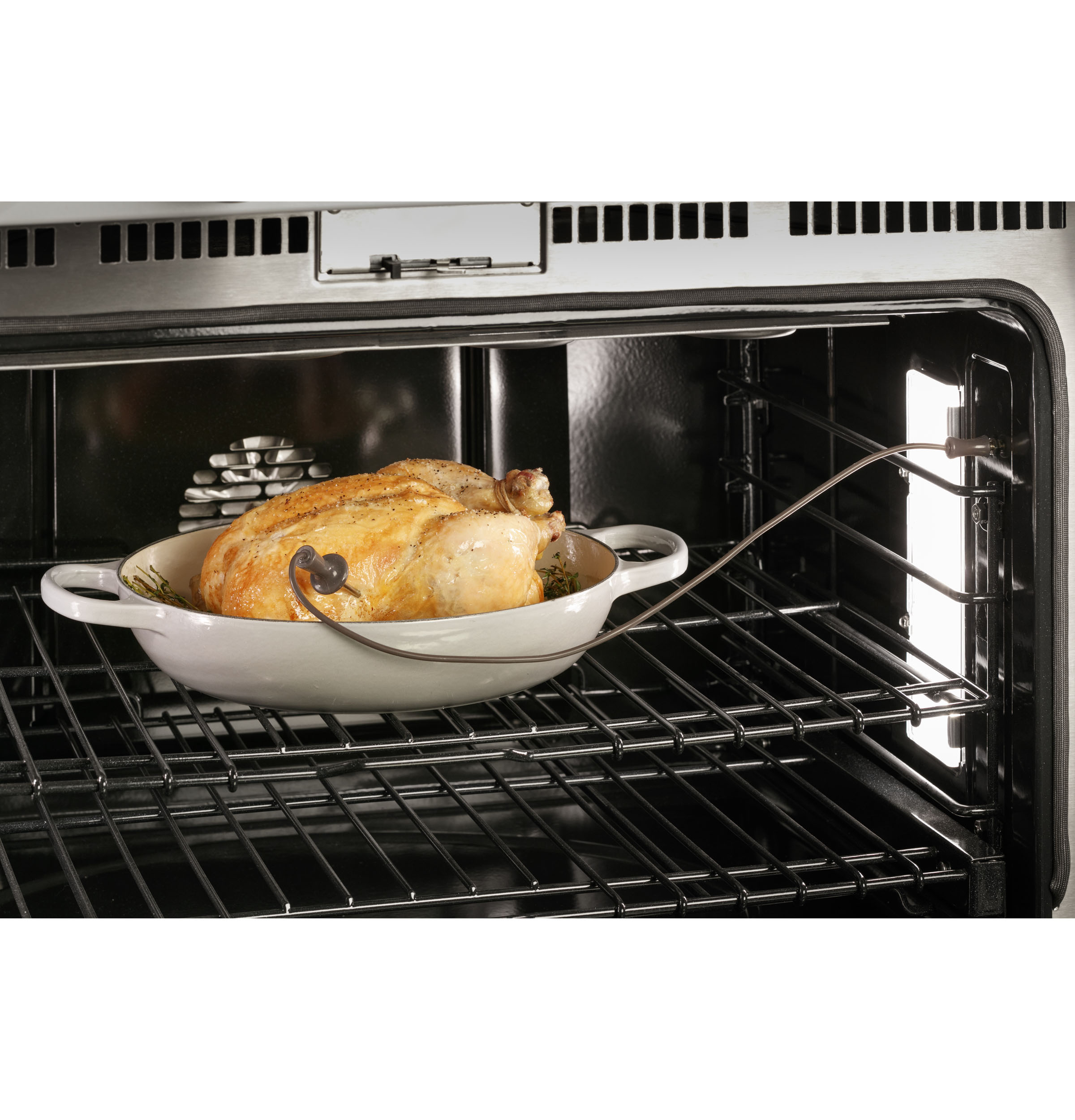 Model: C2Y366P3TD1 | Cafe Café™ 36" Smart Dual-Fuel Commercial-Style Range with 6 Burners (Natural Gas)