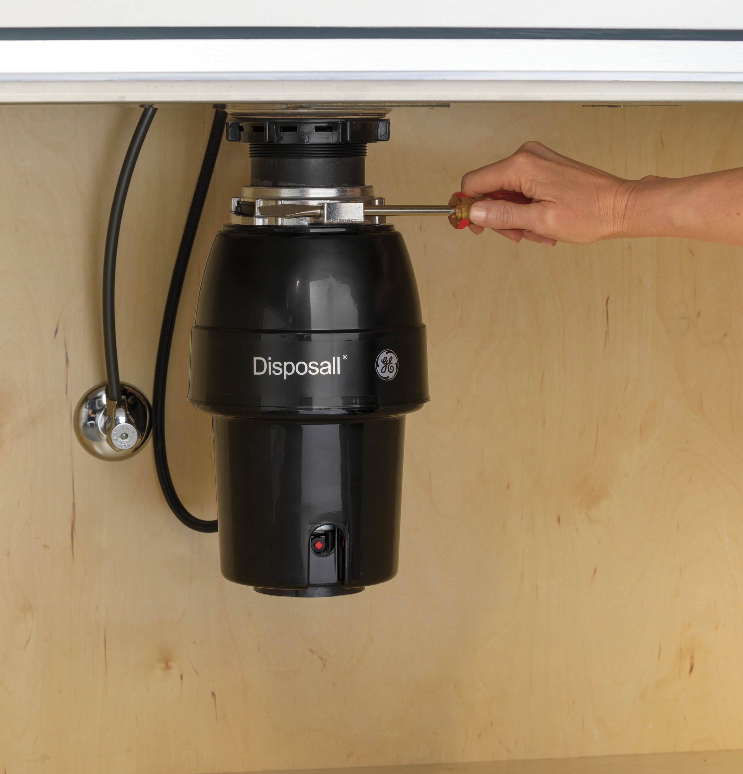 Model: GFC320N | GE GE DISPOSALL® 1/3 HP Continuous Feed Garbage Disposer Non-Corded