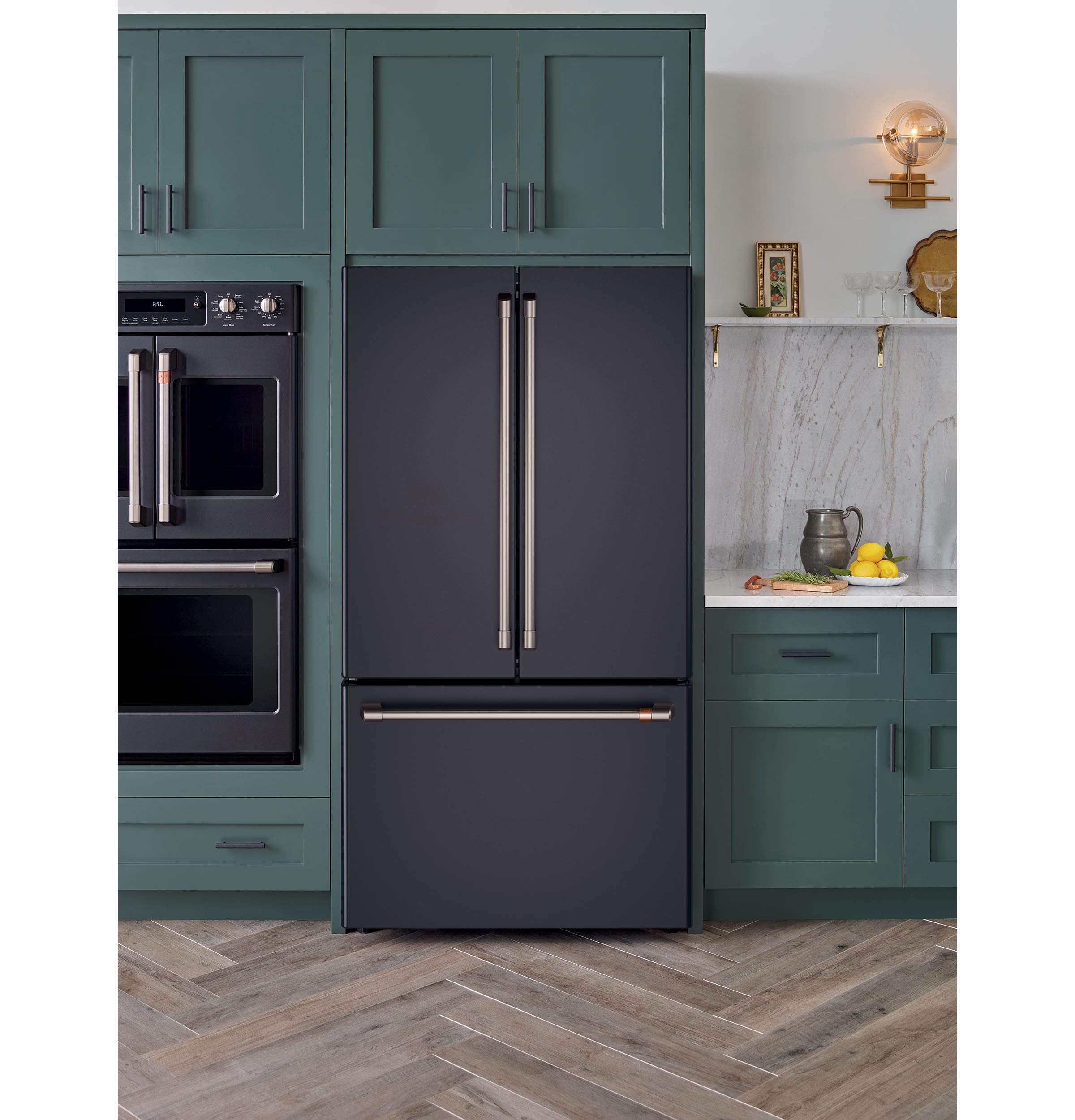 Model: CWE23SP3MD1 | Cafe Café™ ENERGY STAR® 23.1 Cu. Ft. Smart Counter-Depth French-Door Refrigerator