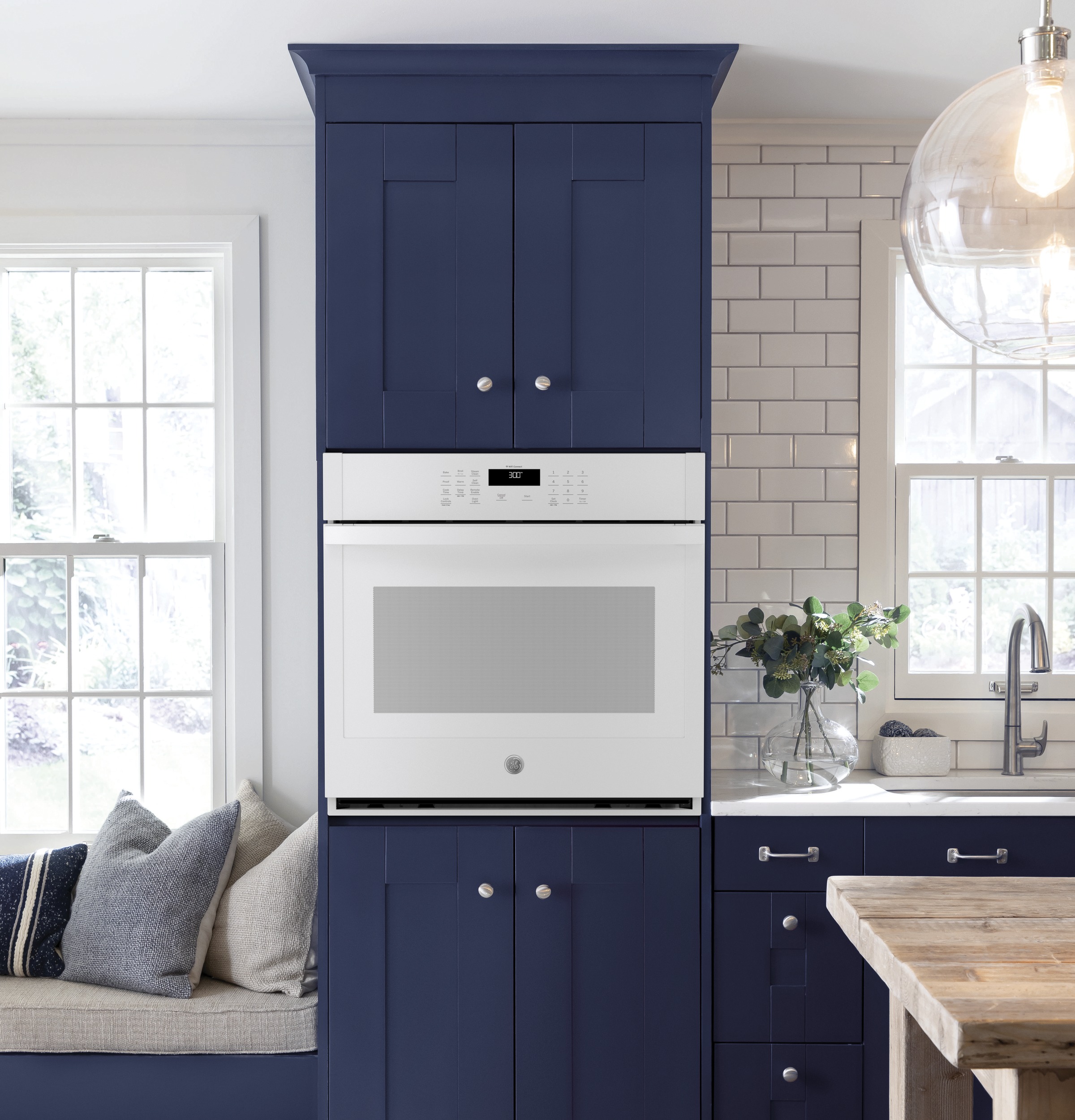Model: JKS3000DNWW | GE GE® 27" Smart Built-In Single Wall Oven