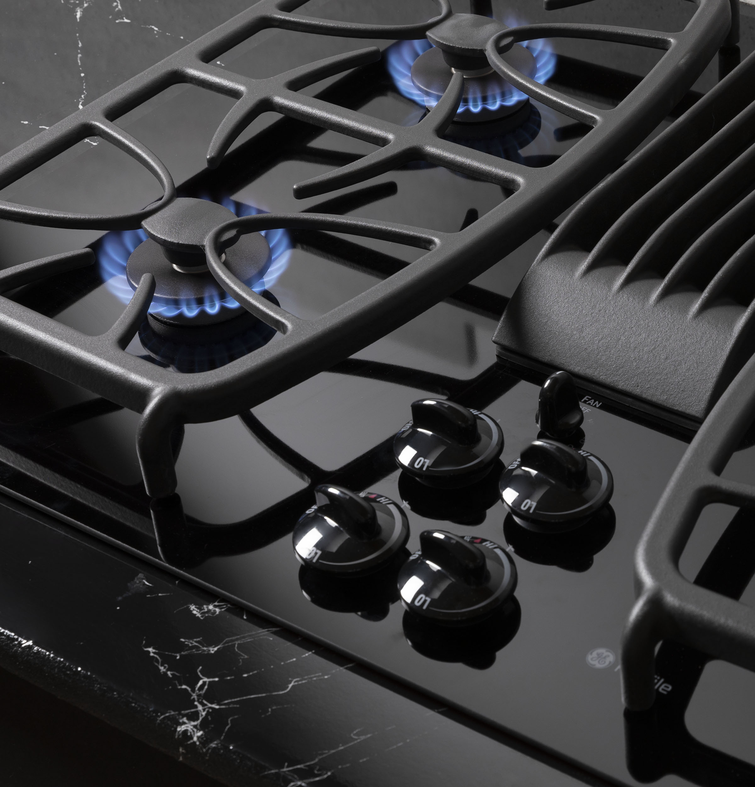Model: PGP9830DRBB | GE Profile GE Profile™ 30" Built-In Gas Downdraft Cooktop