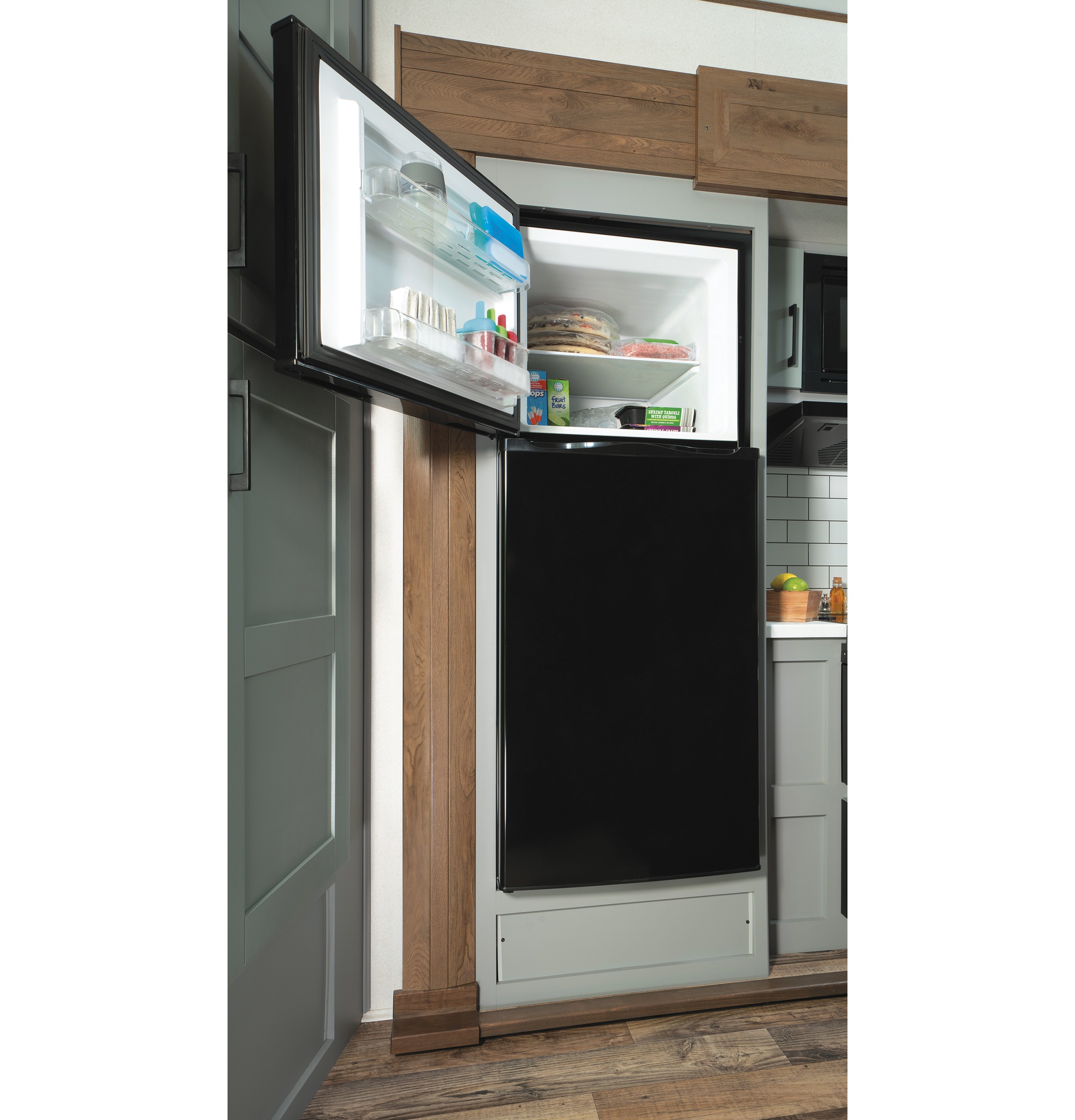 Model: GPV10FGNBB | GE GE® 9.8 Cu. Ft. 12 Volt DC Power Top-Freezer Refrigerator