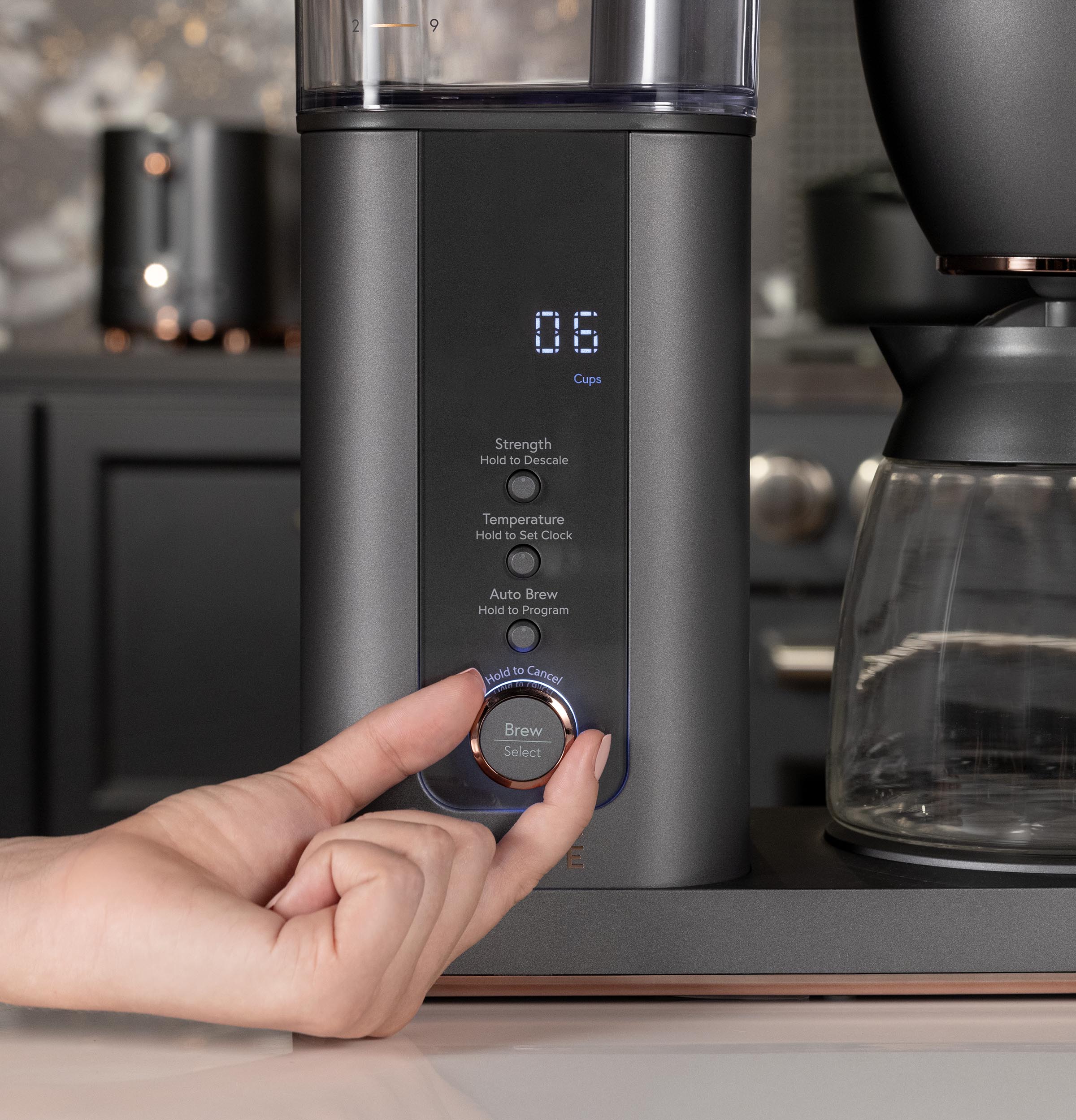 Model: C7CDABS3RD3 | Cafe Café™ Specialty Drip Coffee Maker with Glass Carafe