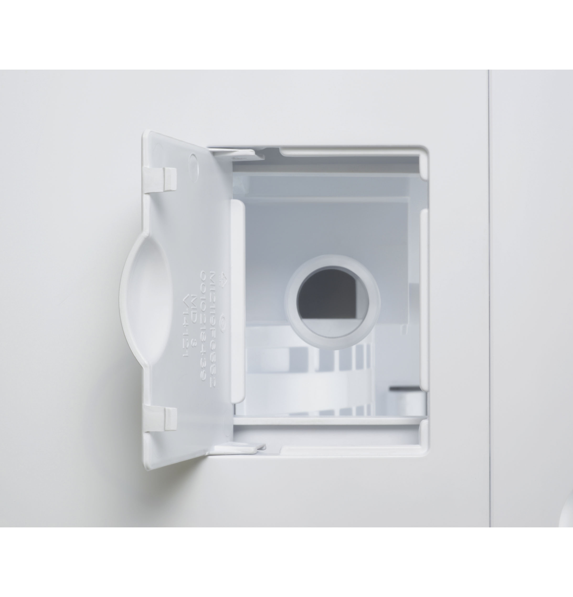 Model: QPHR50LZ | Haier Haier ENERGY STAR® 50 Pint Portable Dehumidifier with Built-in Pump and Smart Dry for Wet Spaces