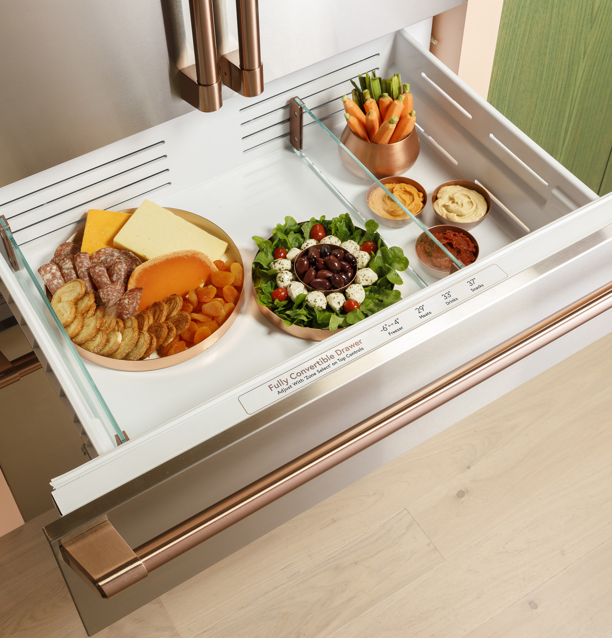 Model: CIC36LP2VS1 | Cafe Café™ 36" Integrated Bottom-Freezer Refrigerator
